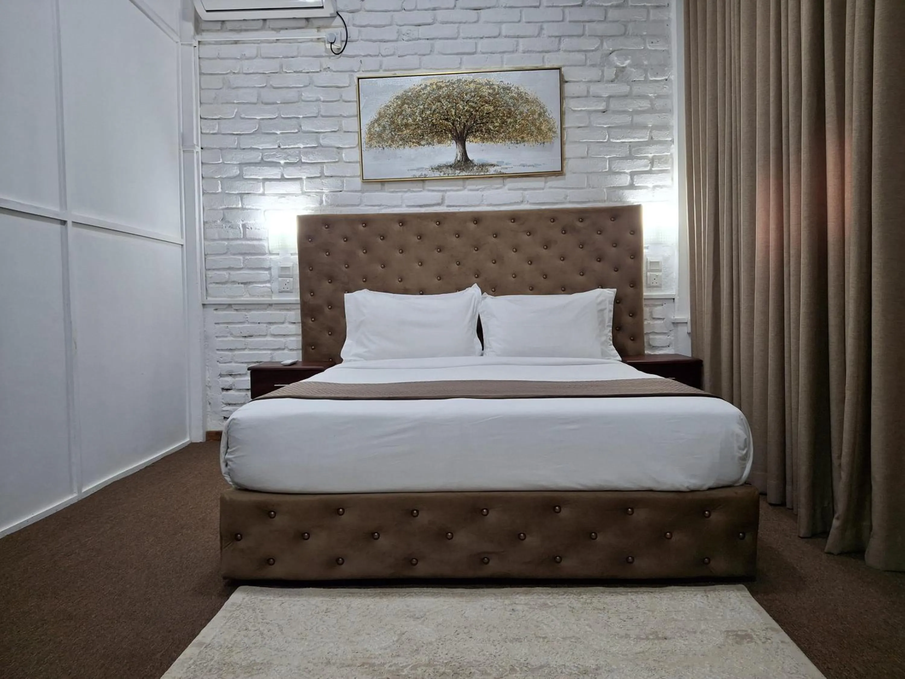 Two-Bedroom Apartment with Balcony in Tepraas Sigiriya