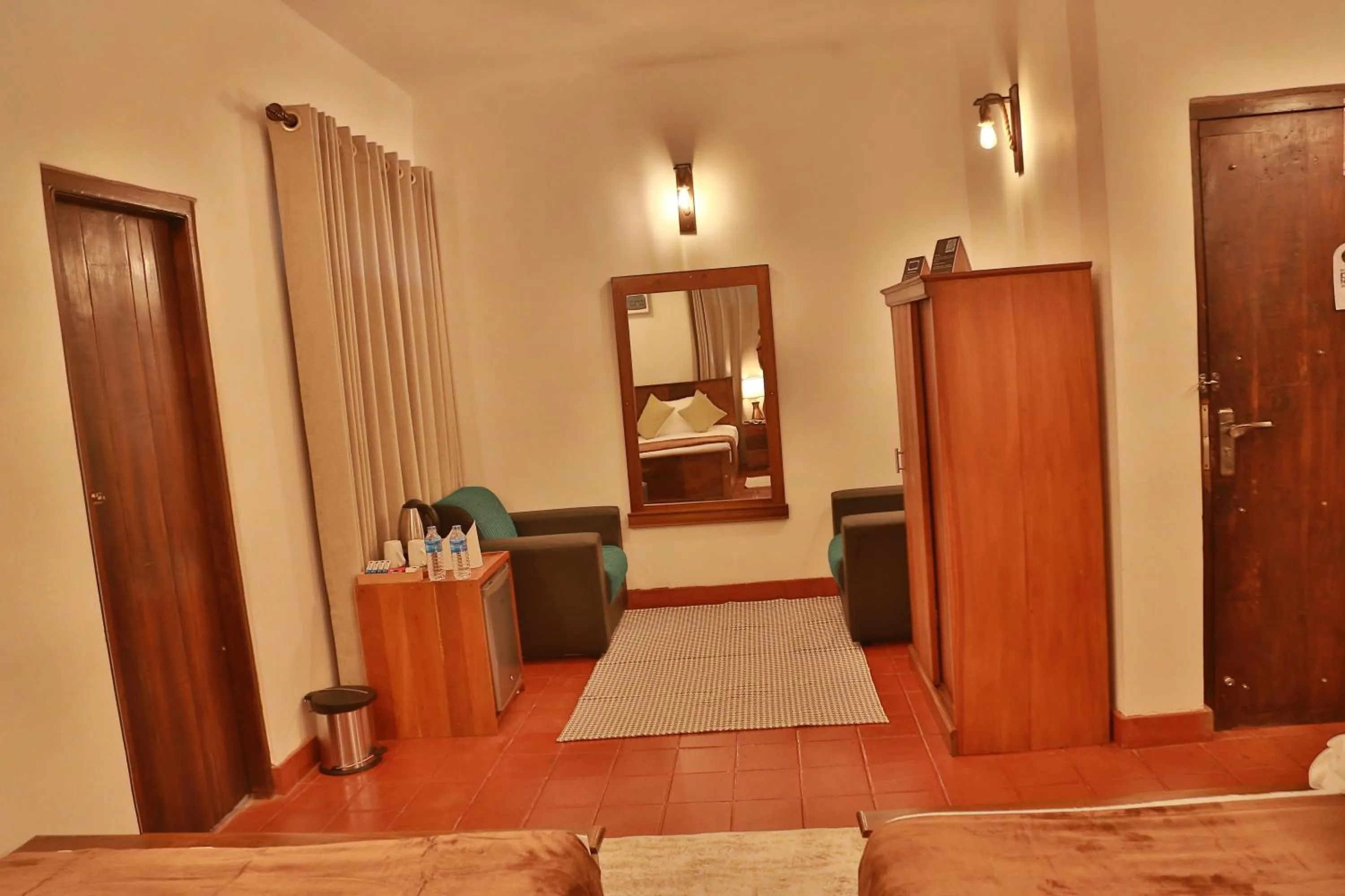 wardrobe in Tepraas Sigiriya