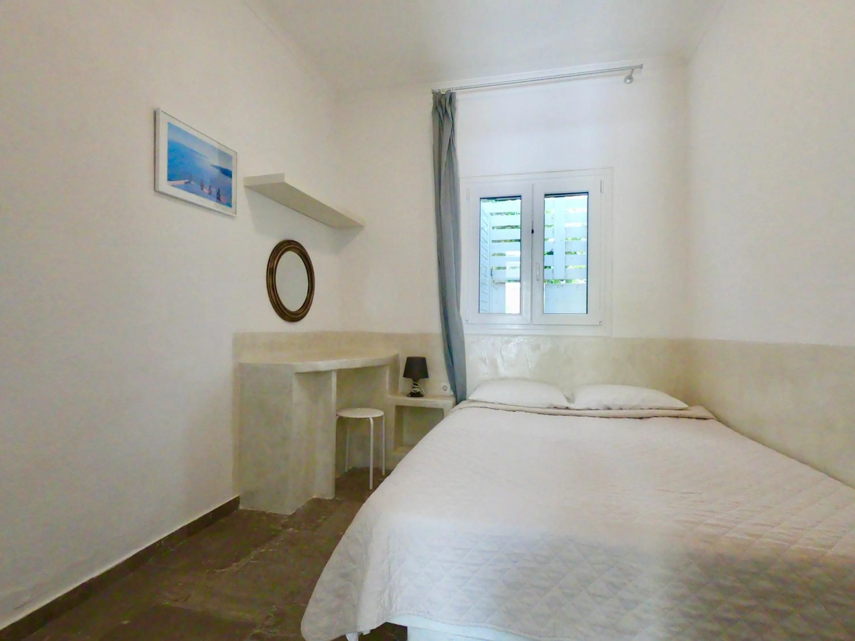 Bedroom, Bed in Anny Studios & Rooms Perissa Beach