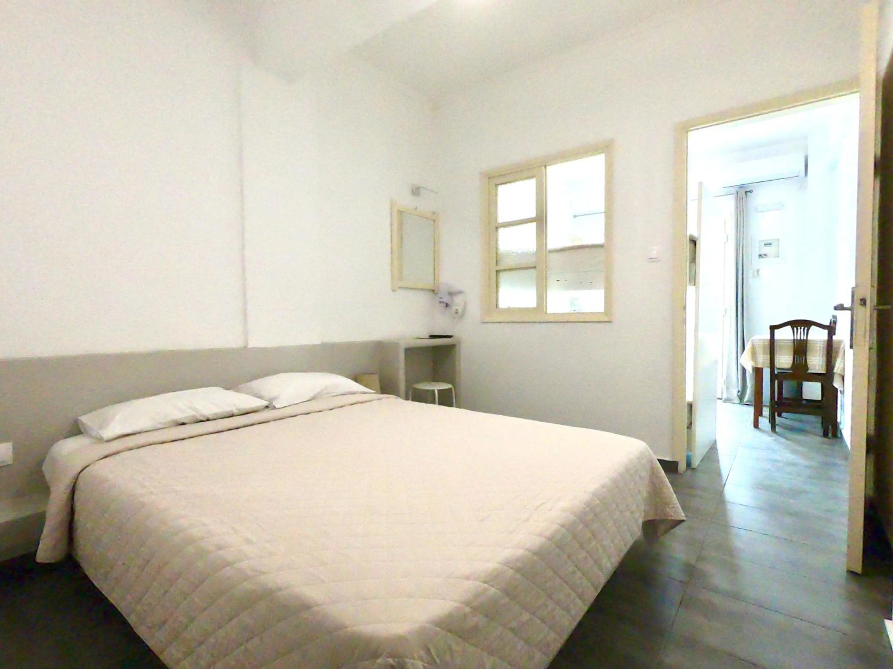 Bedroom, Bed in Anny Studios & Rooms Perissa Beach