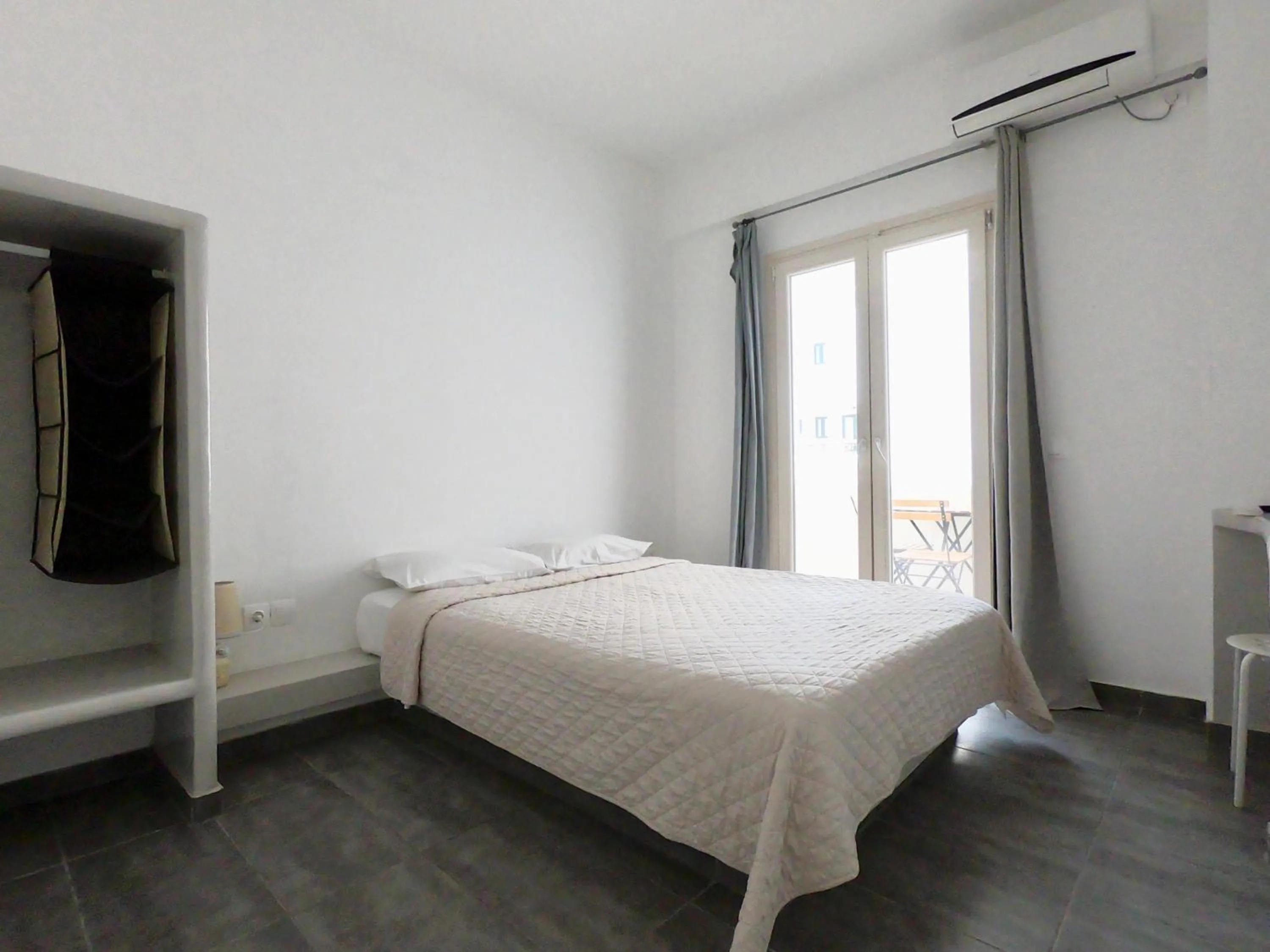 Bedroom, Bed in Anny Studios & Rooms Perissa Beach