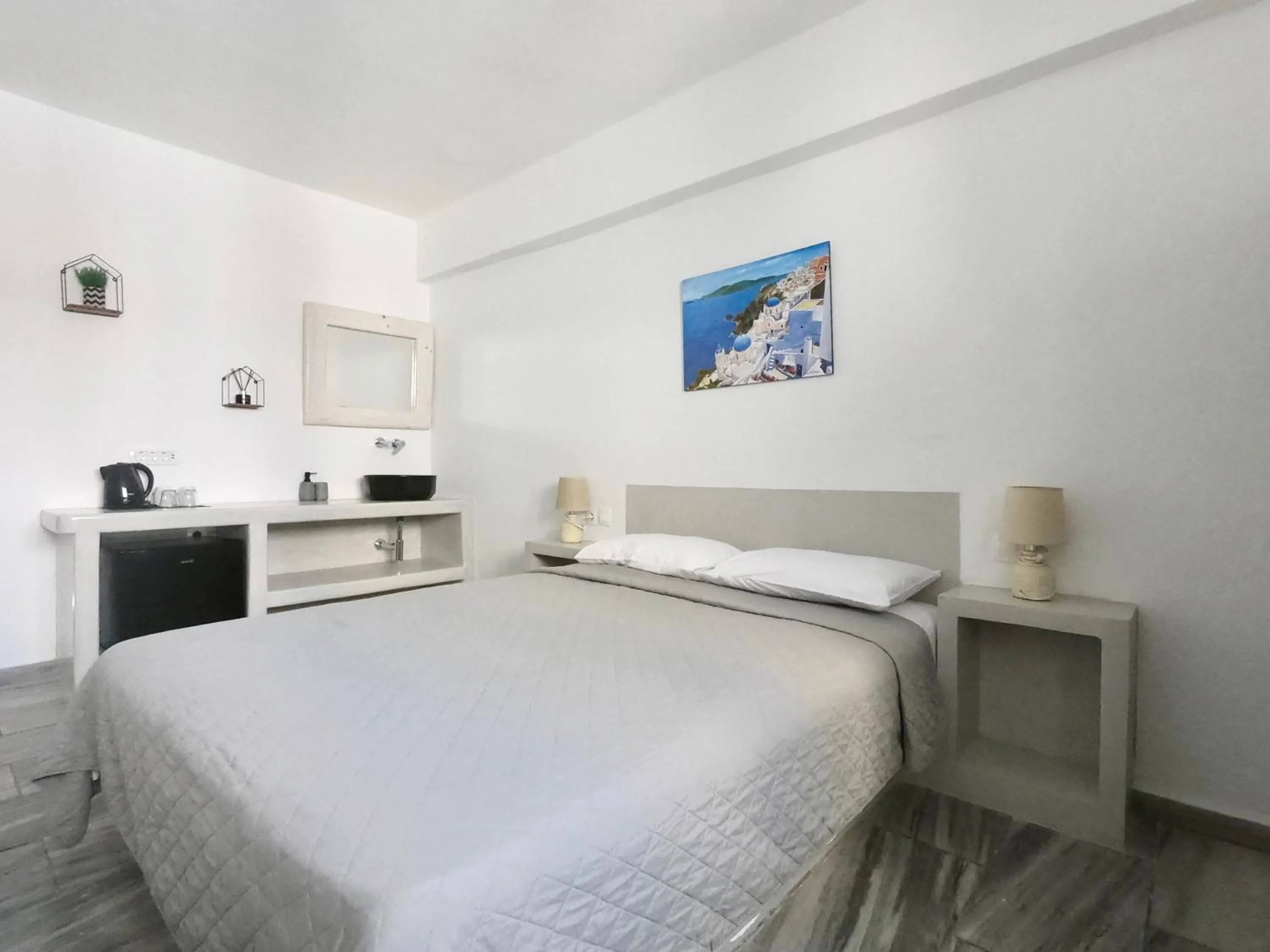 Bedroom, Bed in Anny Studios & Rooms Perissa Beach