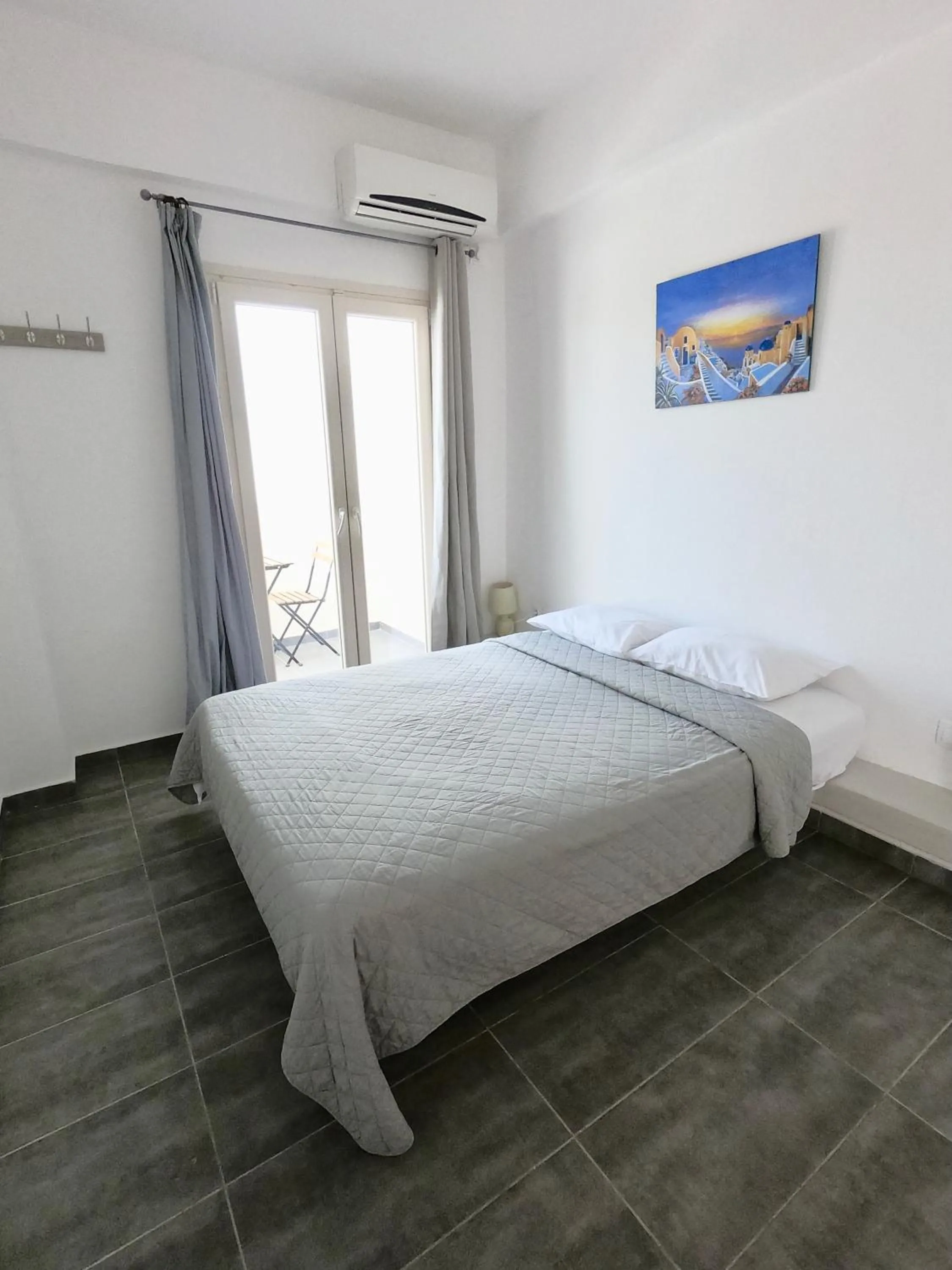 Bedroom, Bed in Anny Studios & Rooms Perissa Beach