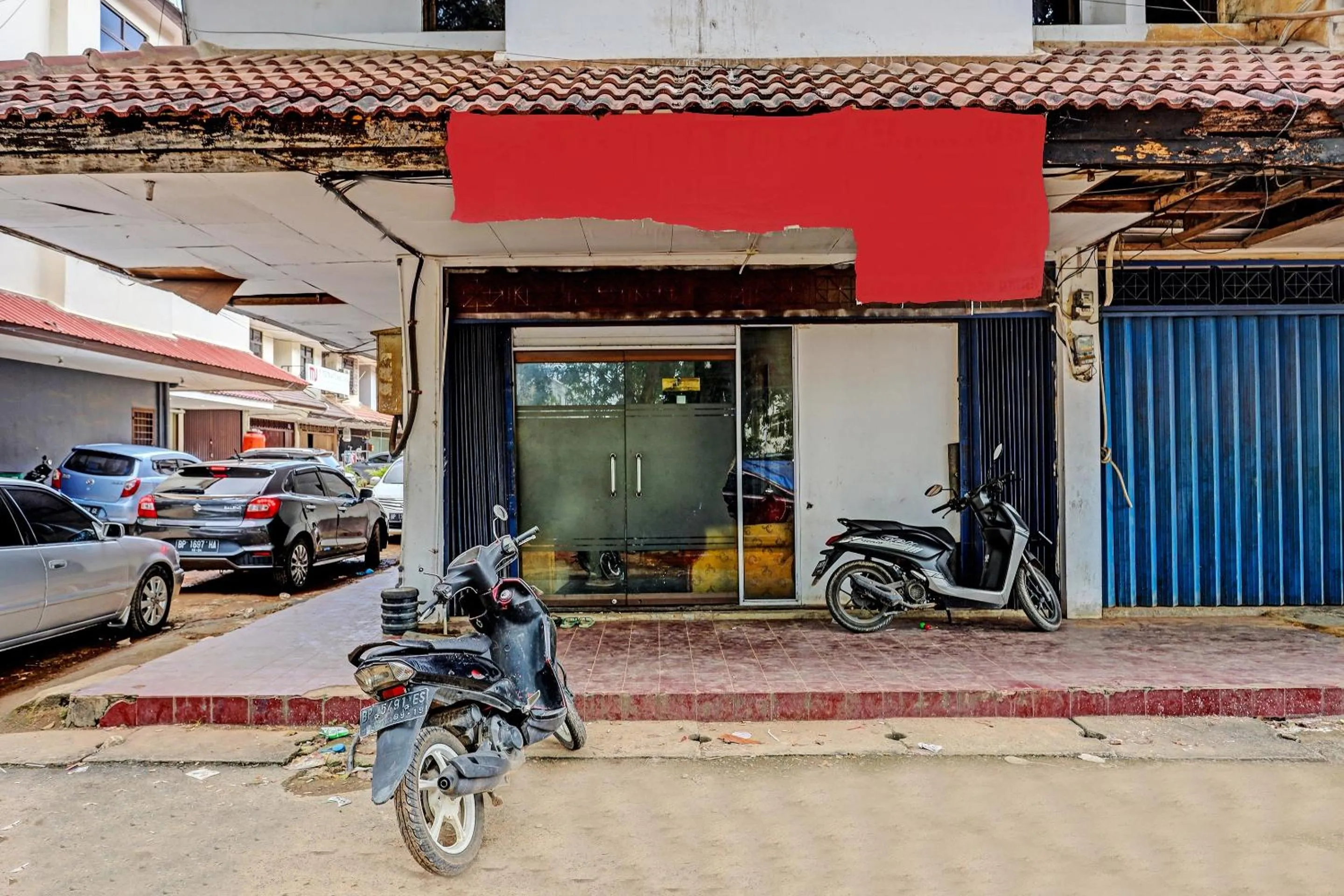 Facade/entrance in Hotel O Jodoh Stay SyariahNearPelabuhan Feri Harbor Bay