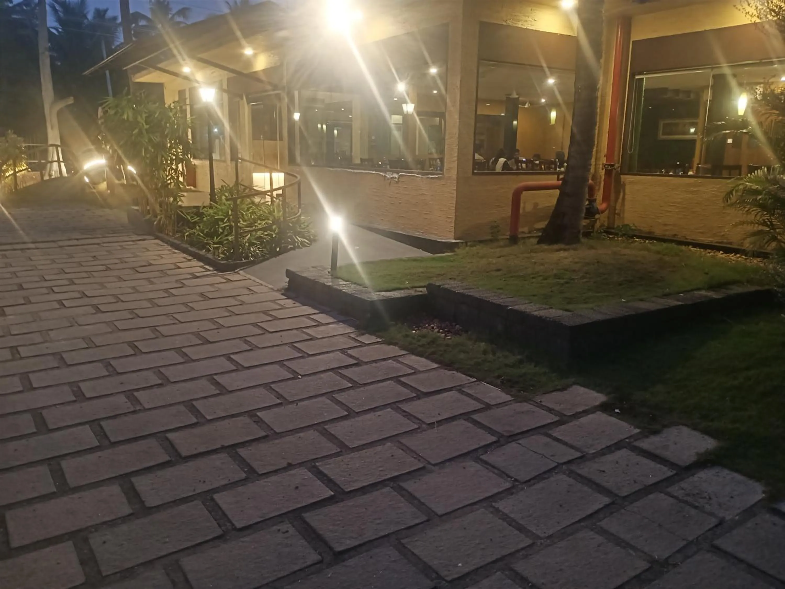 Restaurant/places to eat in Pearlspot Hotel