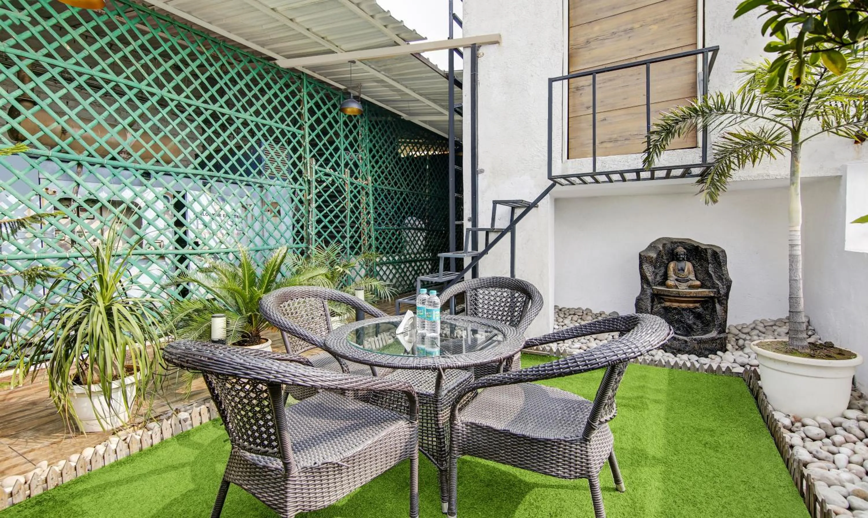 Garden in Treebo Prime Elight