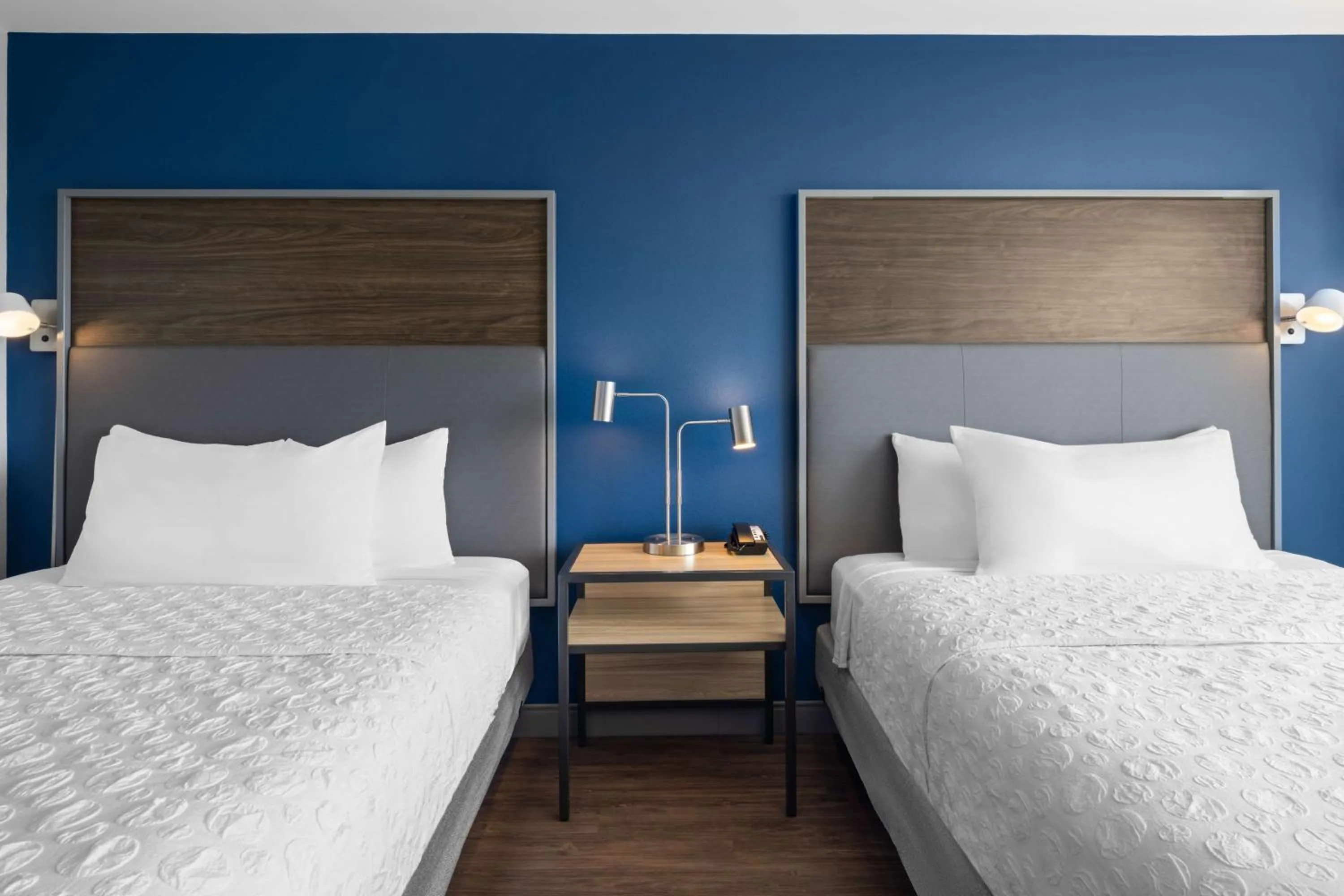 Bed in Tru By Hilton Wisconsin Dells