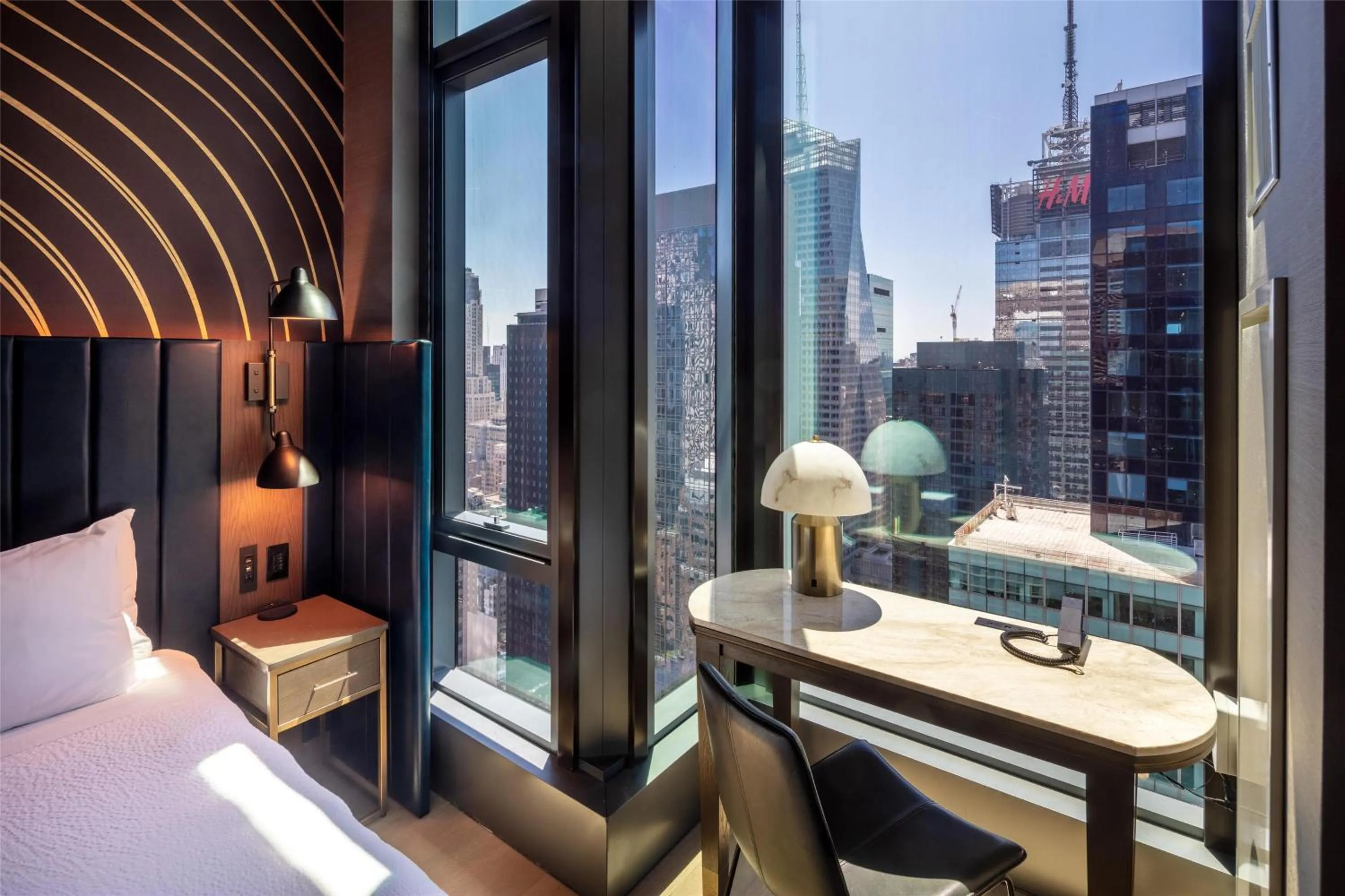 Bedroom, Bed in Tempo By Hilton New York Times Square