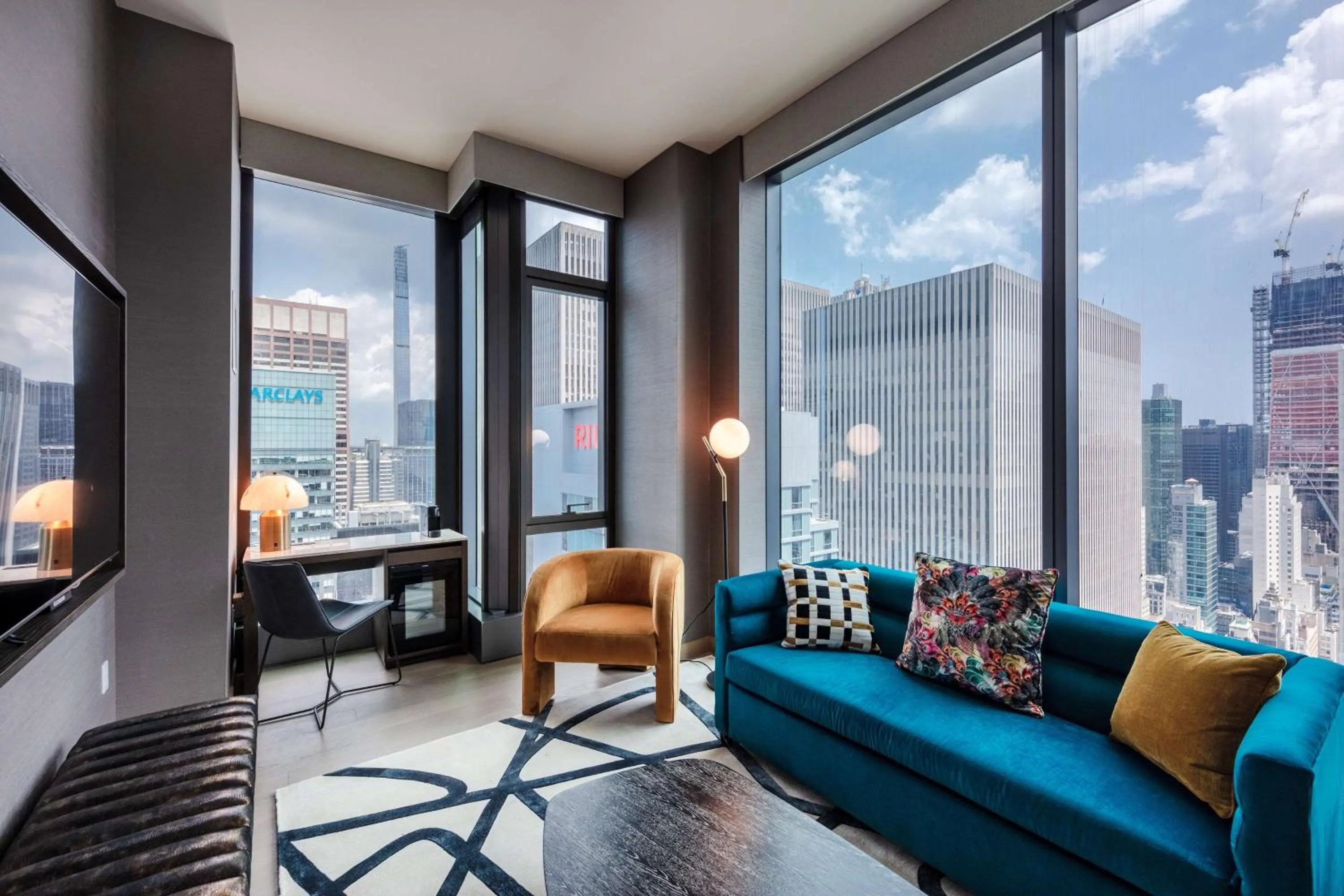 Bedroom in Tempo By Hilton New York Times Square