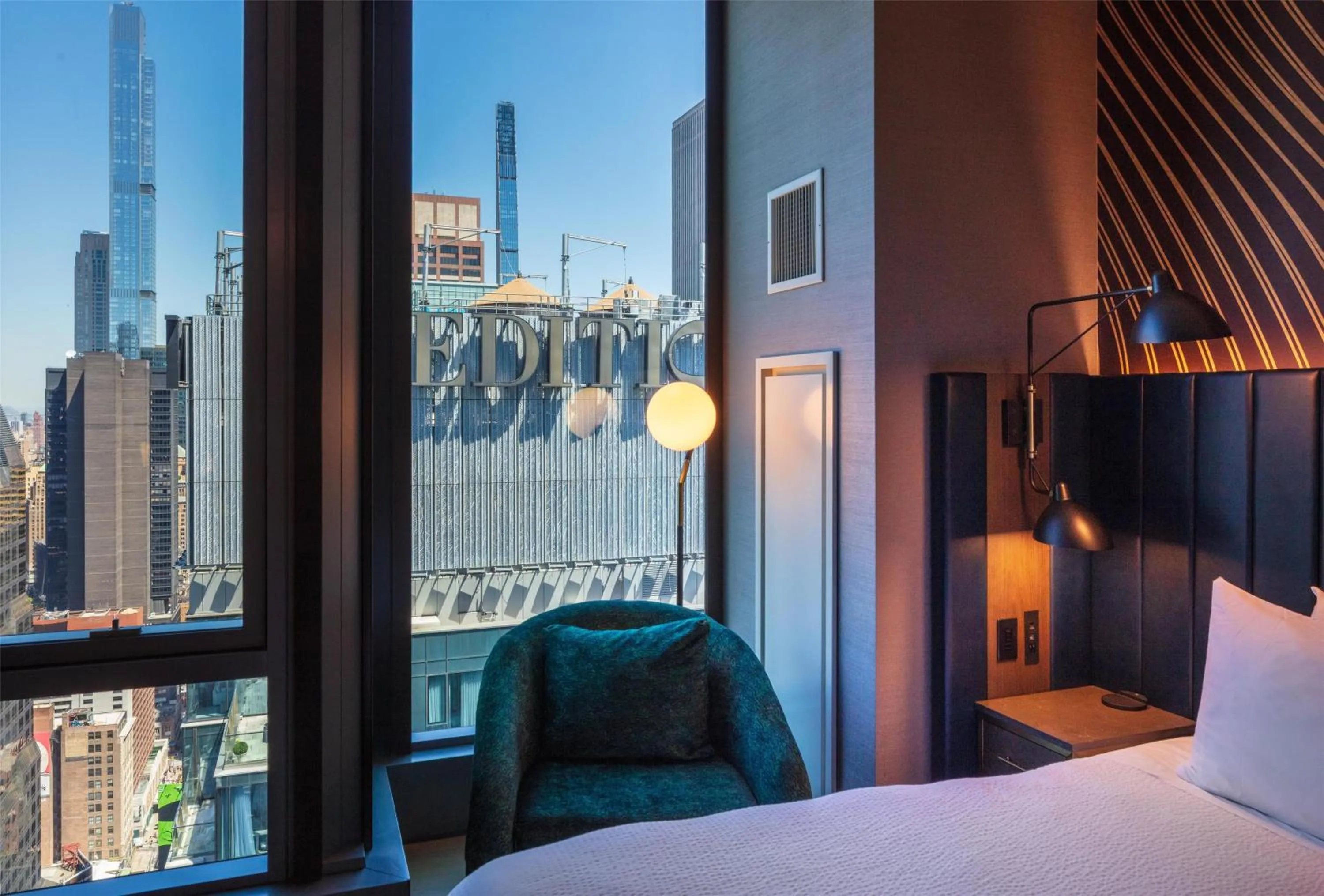 Bed in Tempo By Hilton New York Times Square