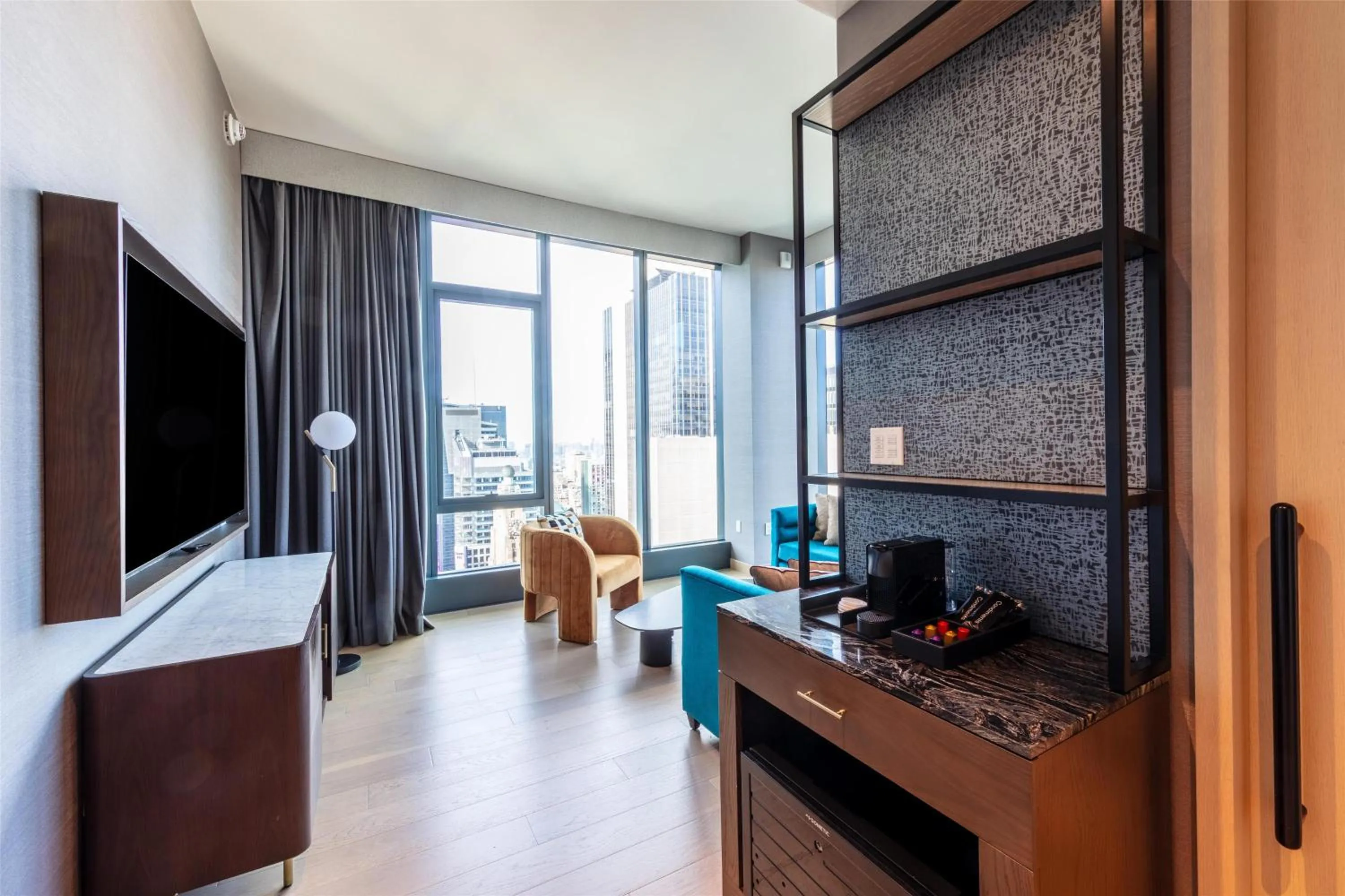 Photo of the whole room in Tempo By Hilton New York Times Square