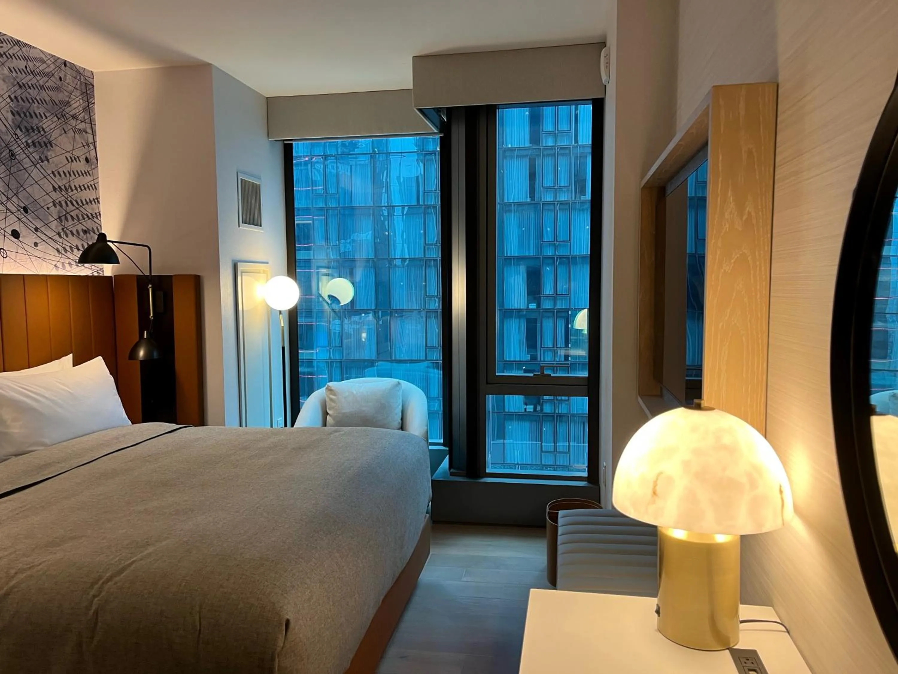 Bed in Tempo By Hilton New York Times Square