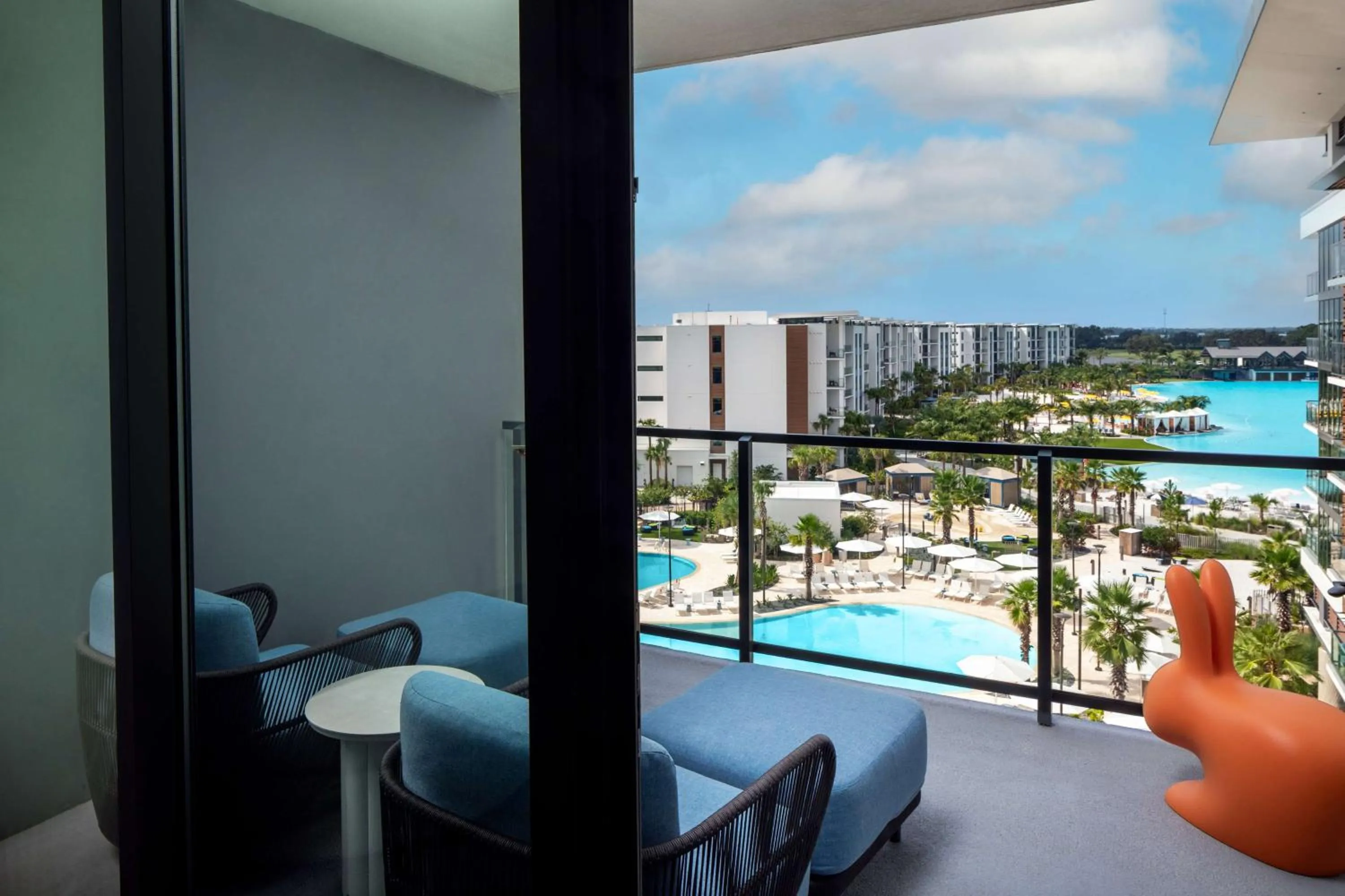 Living room in Conrad Orlando