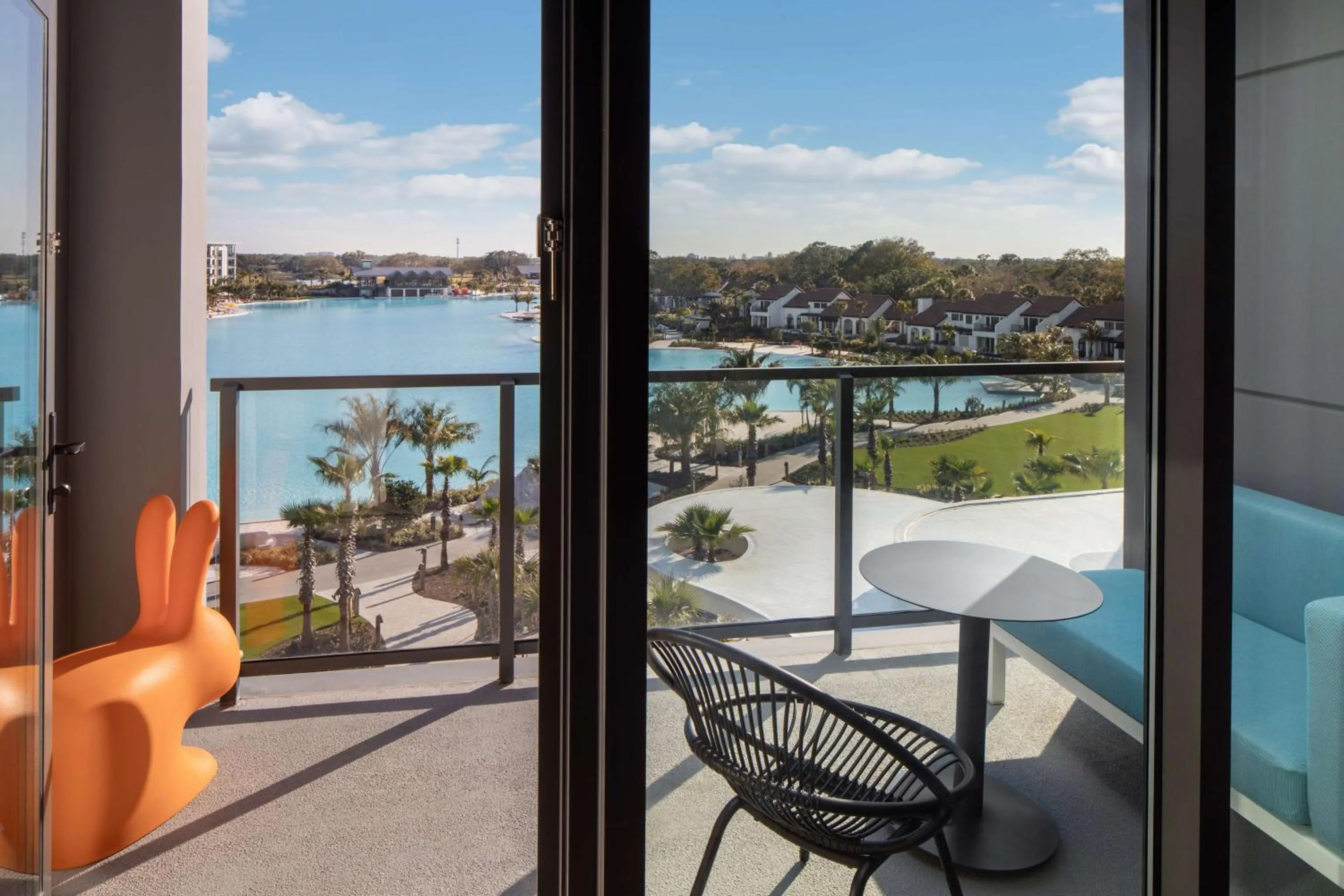 Photo of the whole room in Conrad Orlando