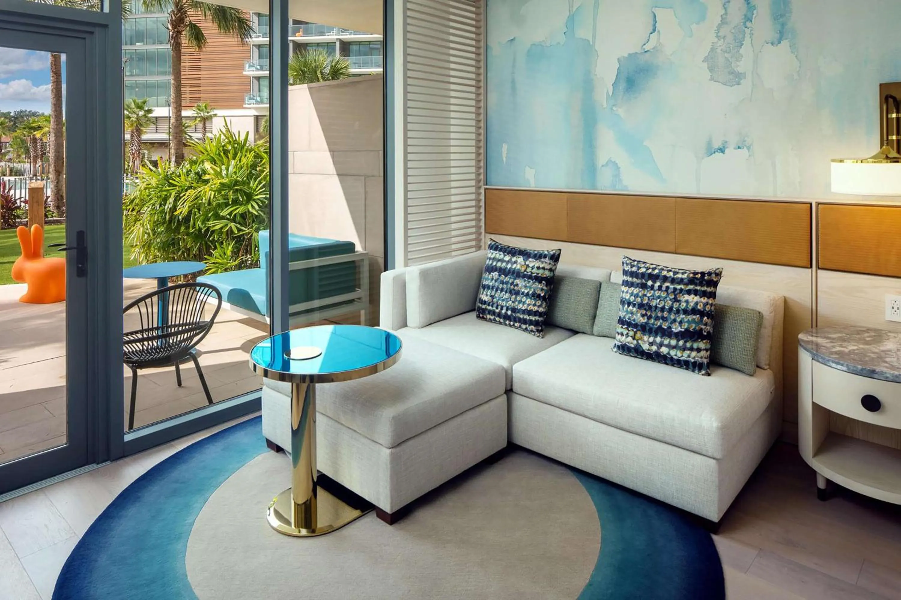 Living room in Conrad Orlando