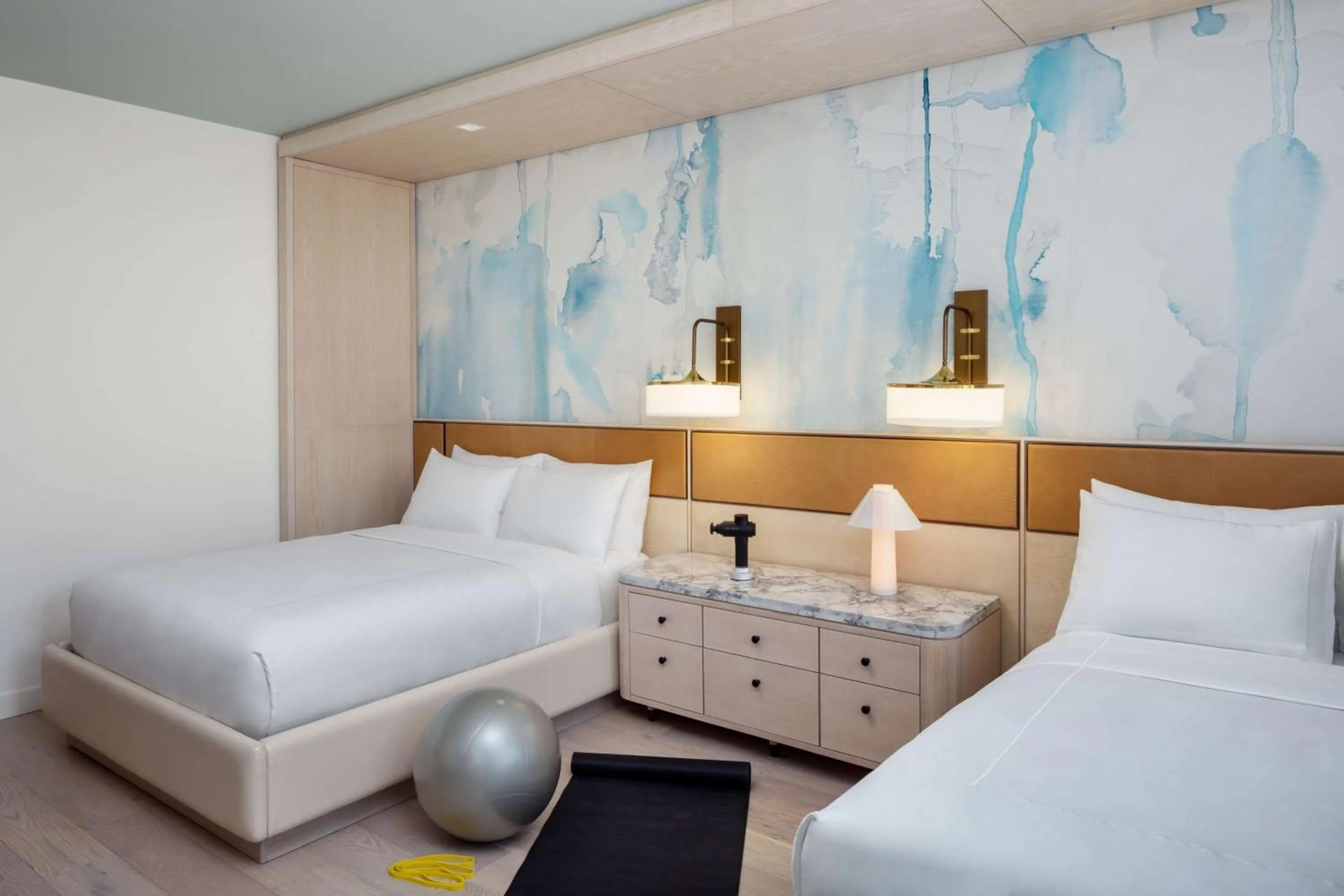 Photo of the whole room, Bed in Conrad Orlando