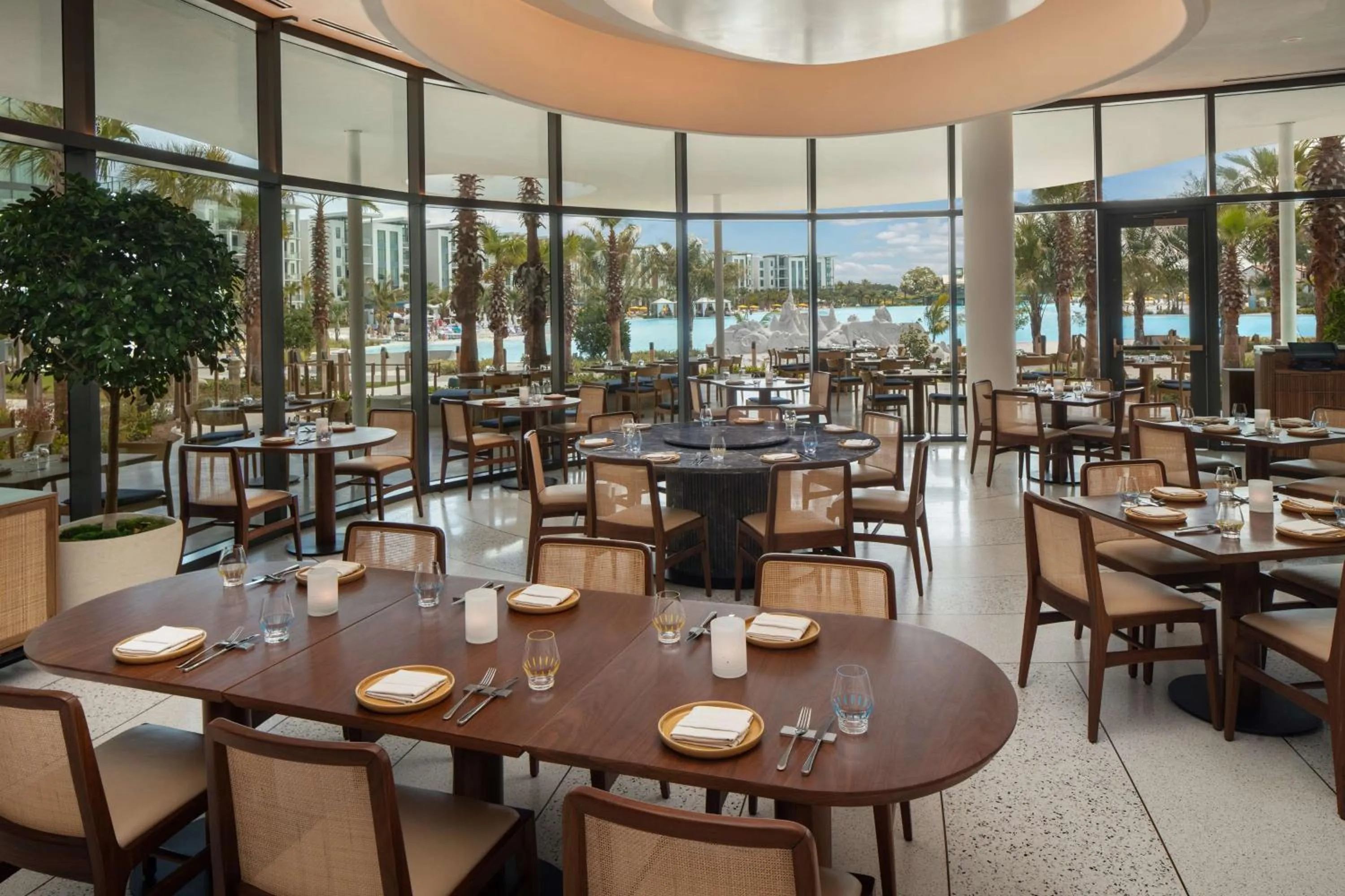 Restaurant/places to eat in Conrad Orlando