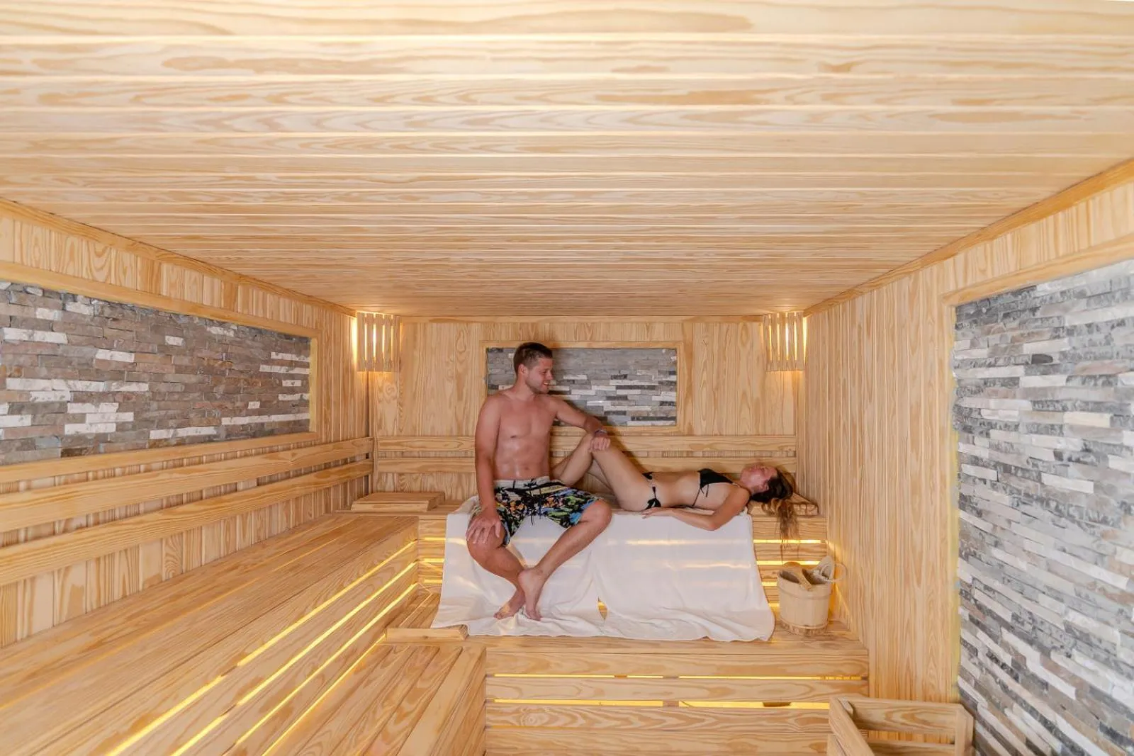 Sauna in Casa Blue Resort