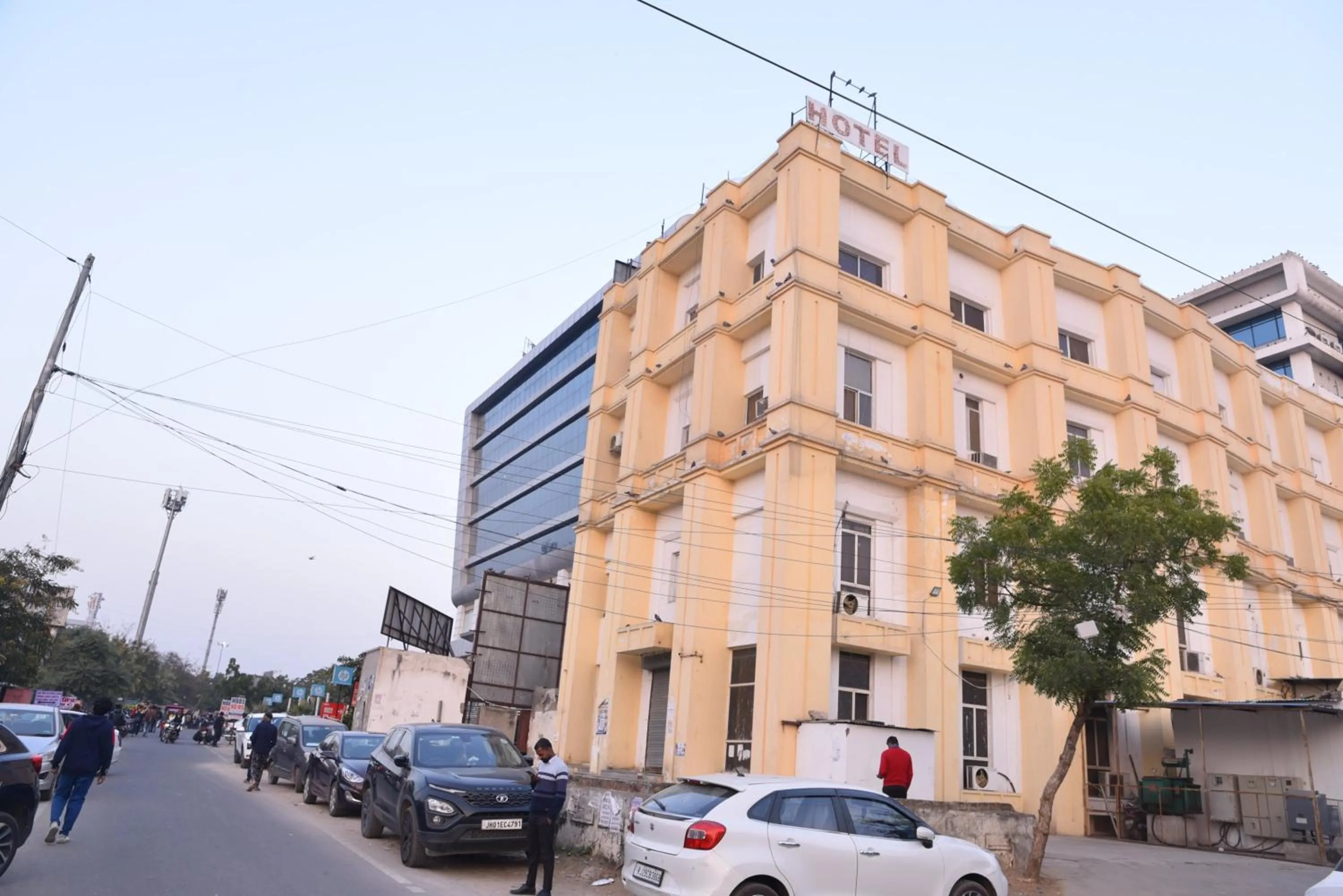 Property building in Hotel C-9