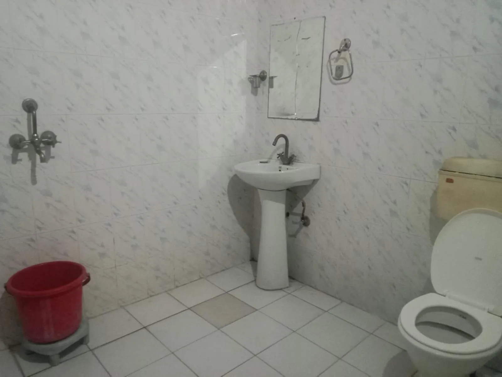 Toilet in Hotel C-9