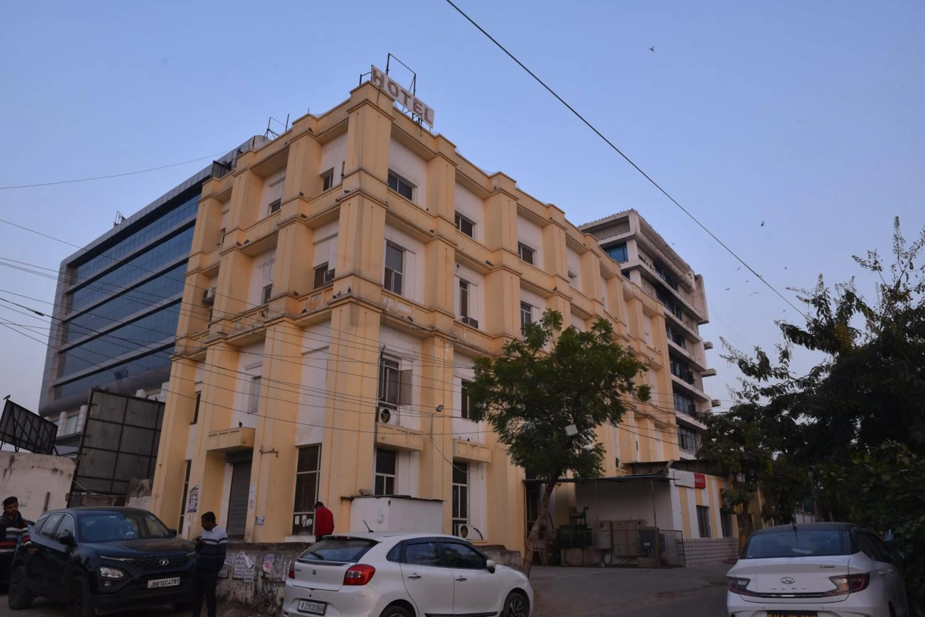 Property building in Hotel C-9