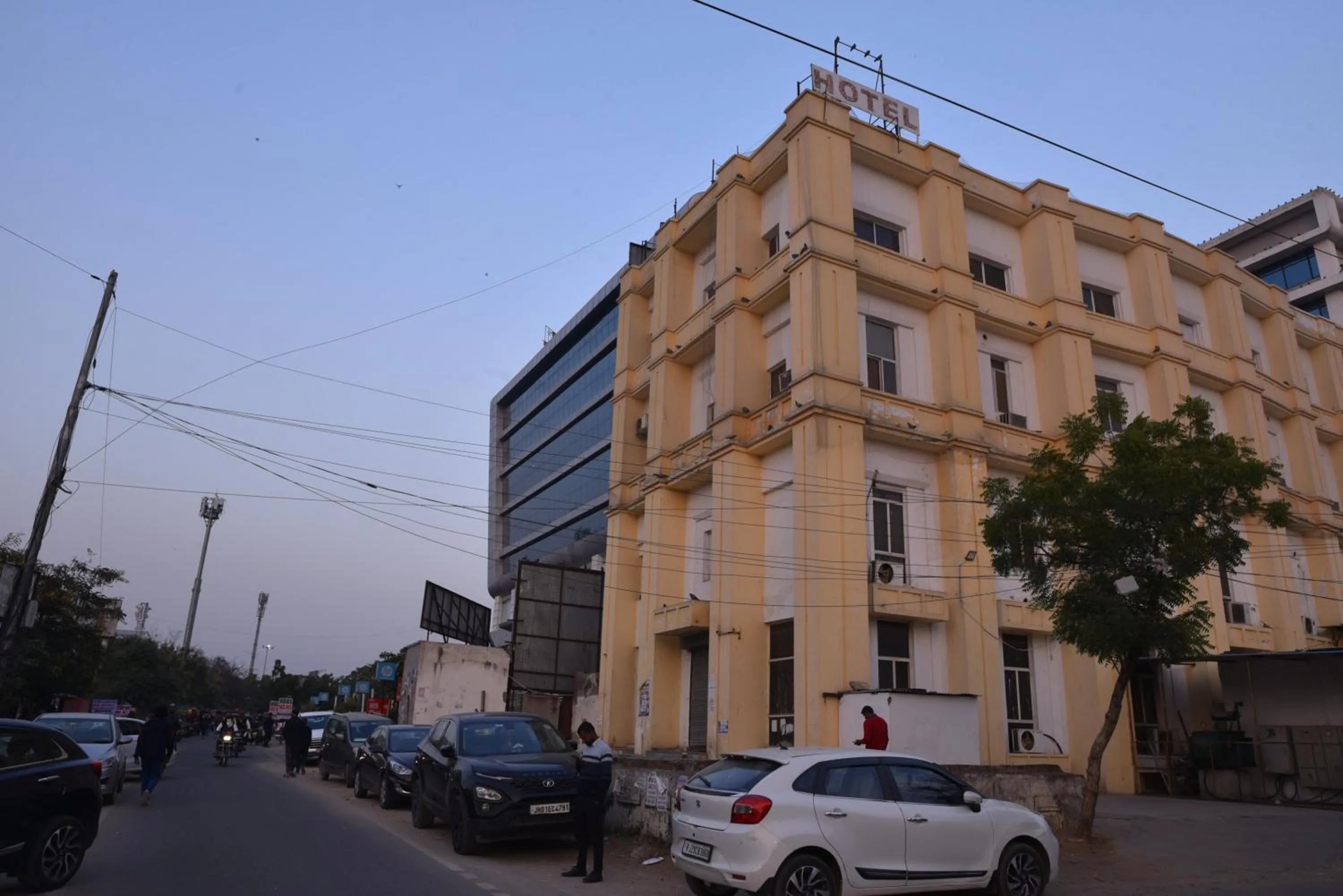 Property building in Hotel C-9