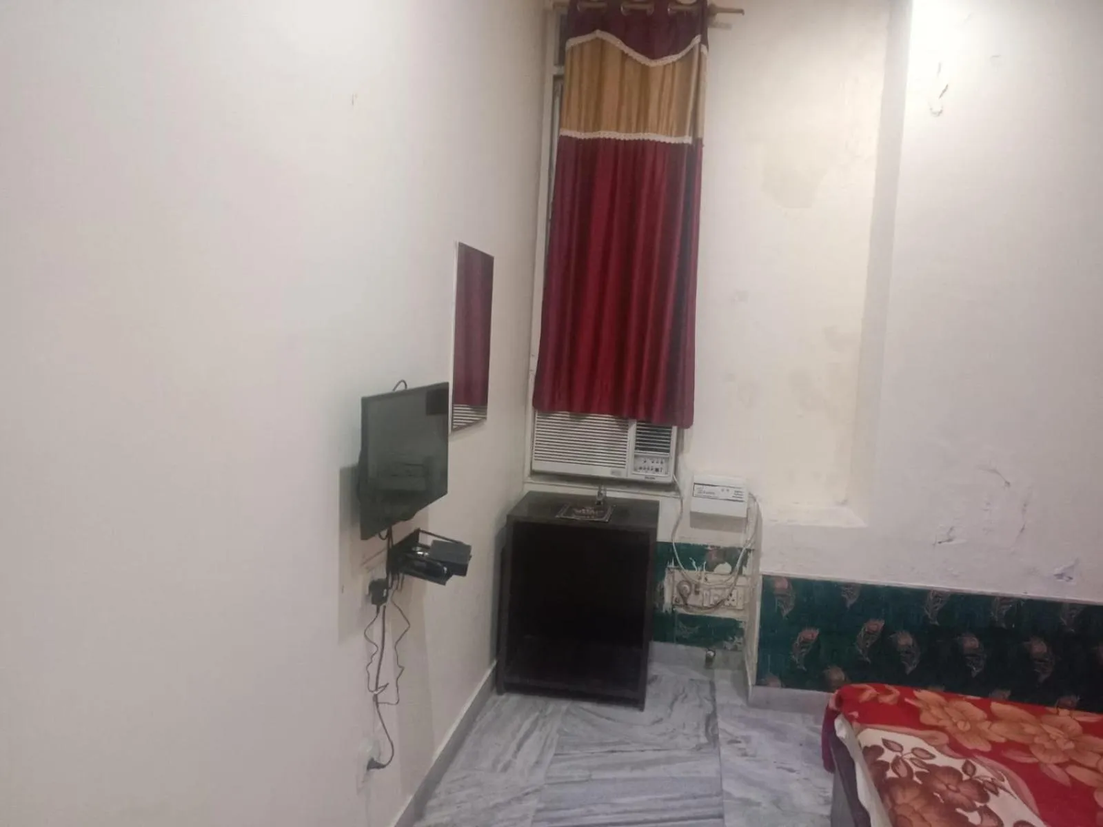 TV and multimedia in Hotel C-9