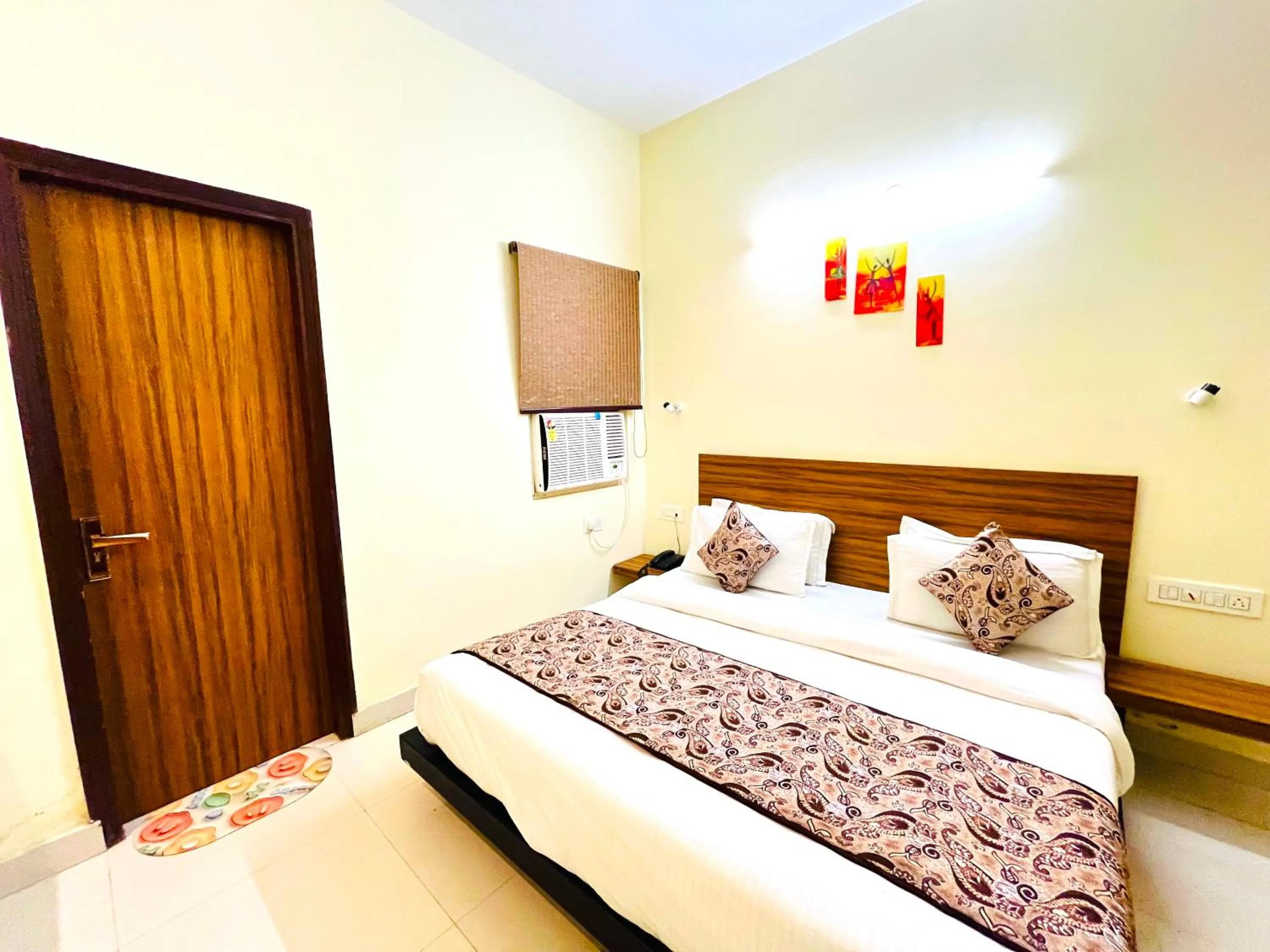 Bed in Ganga Ashoka Hotel Rishikesh