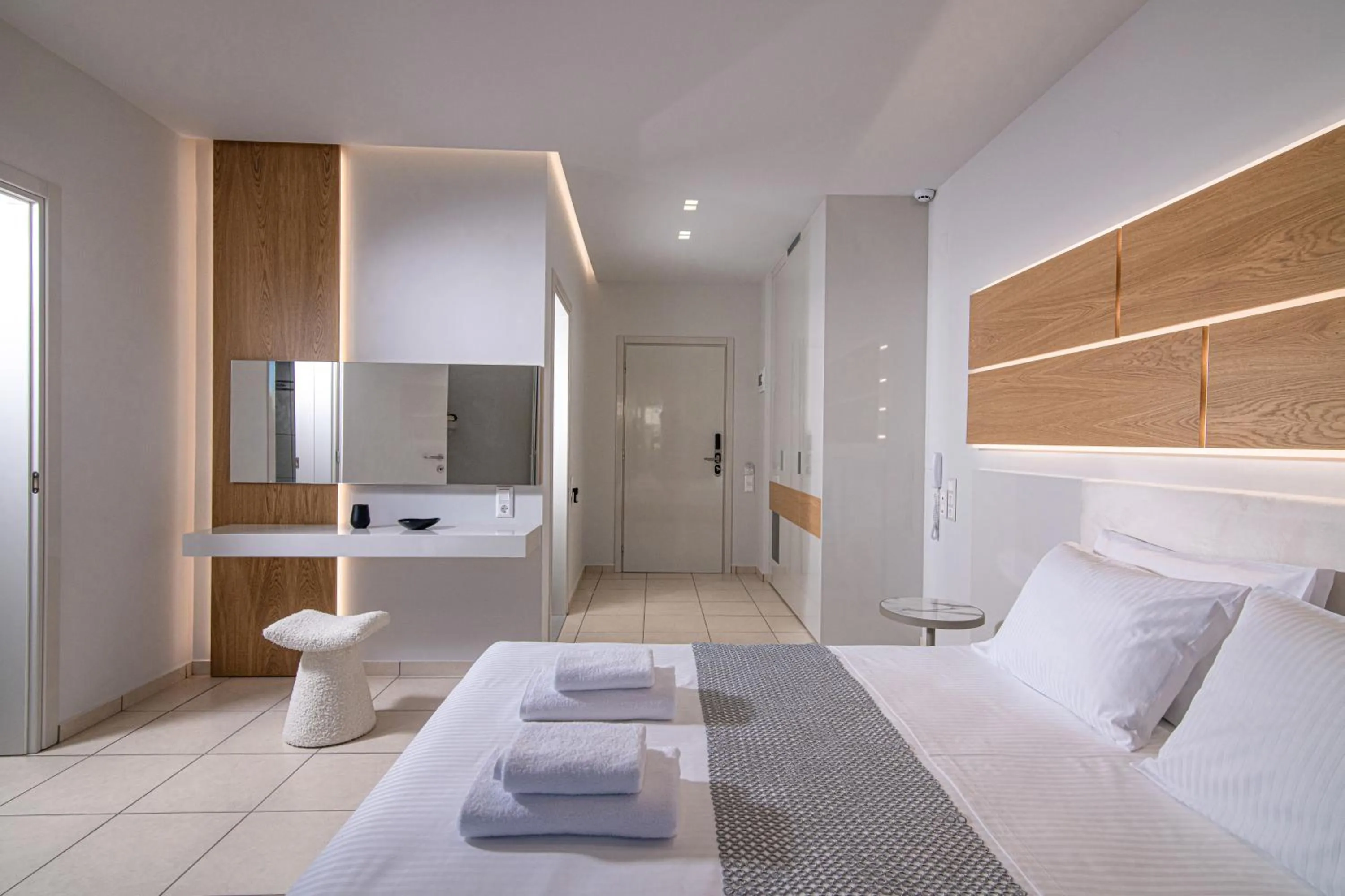 Bedroom, Bed in Filia Luxury Suites