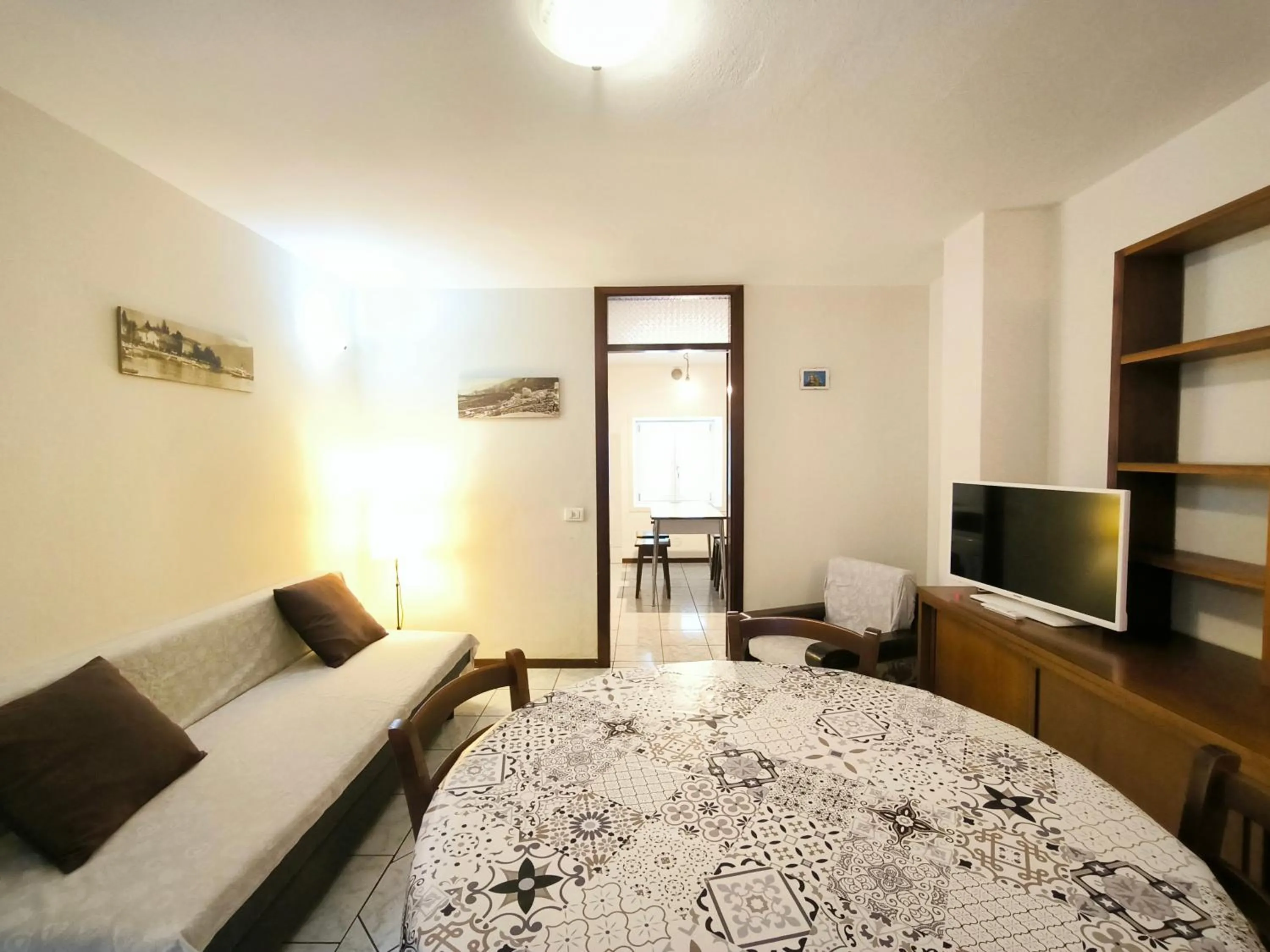 TV and multimedia, Bed in Miryam
