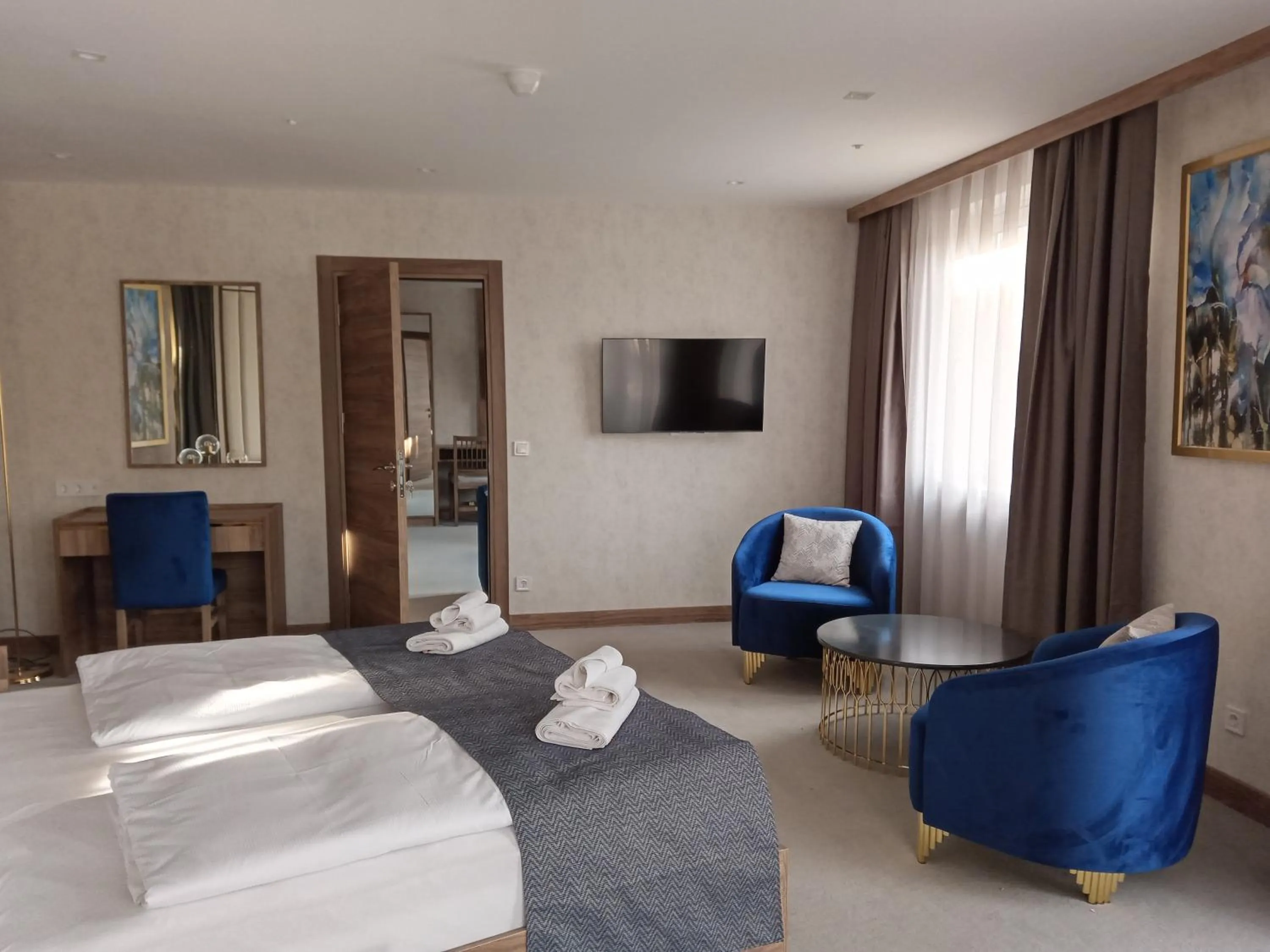 Bedroom, Bed in Hotel Foldana