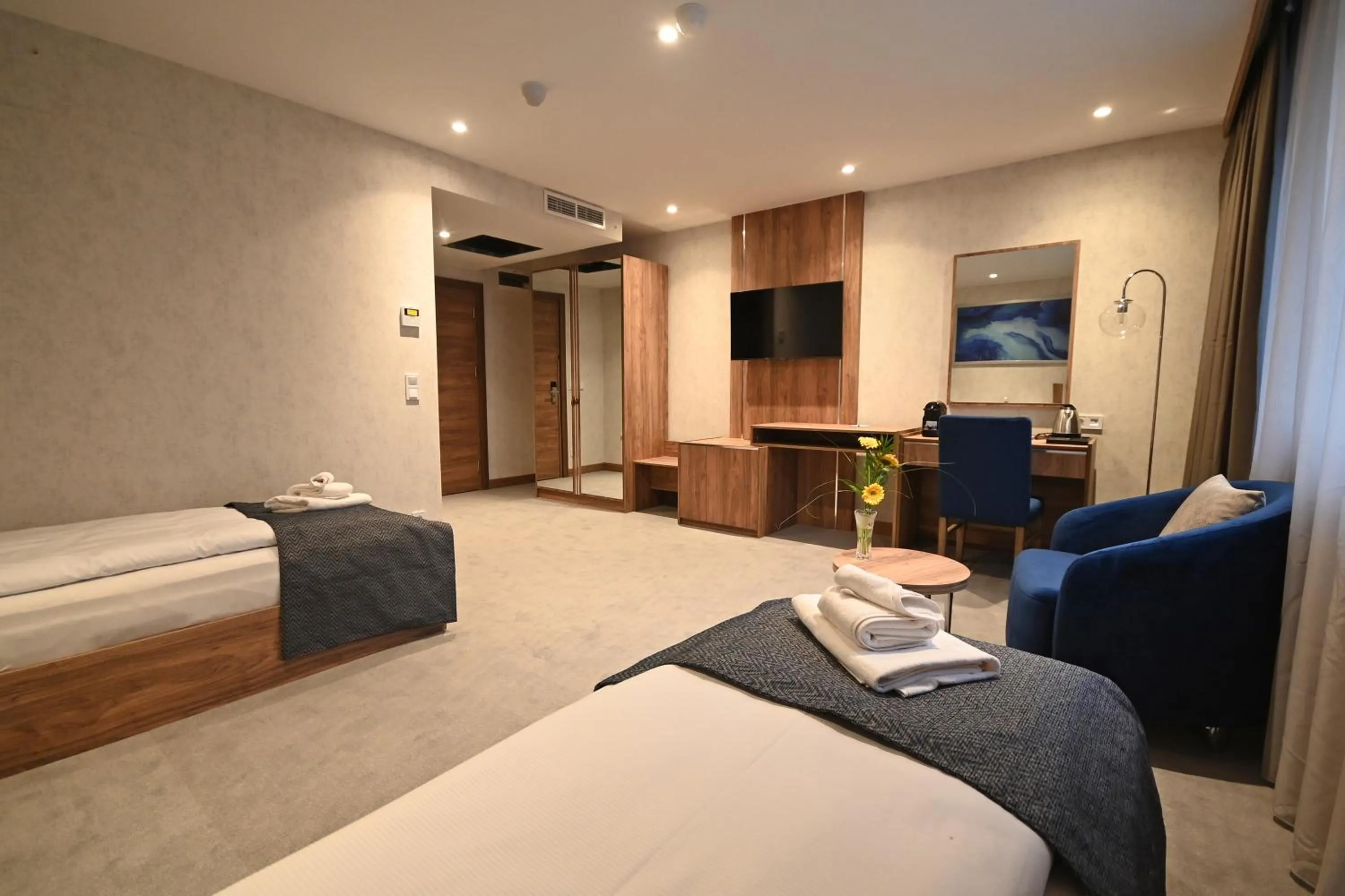 Bedroom, Bed in Hotel Foldana