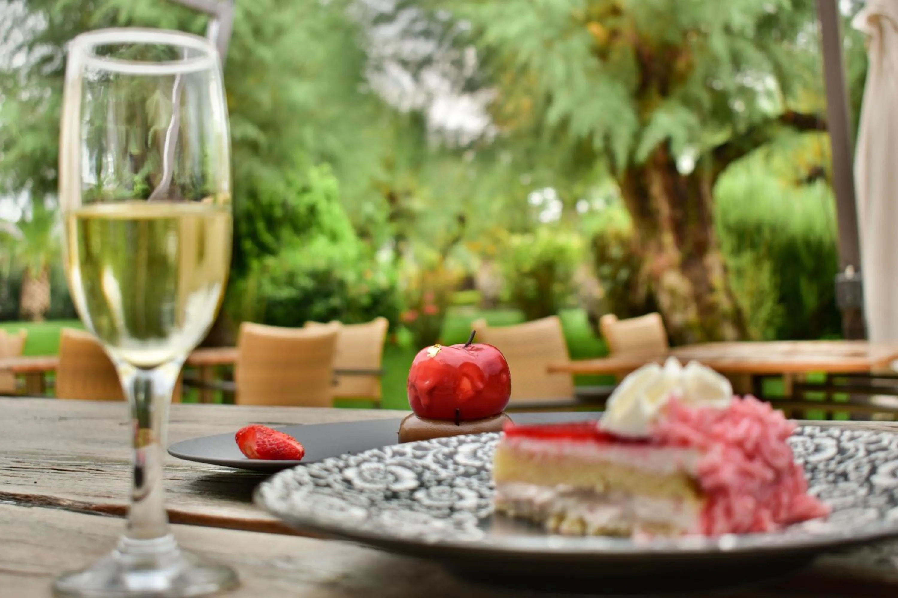 Restaurant/places to eat in Plaza Resort