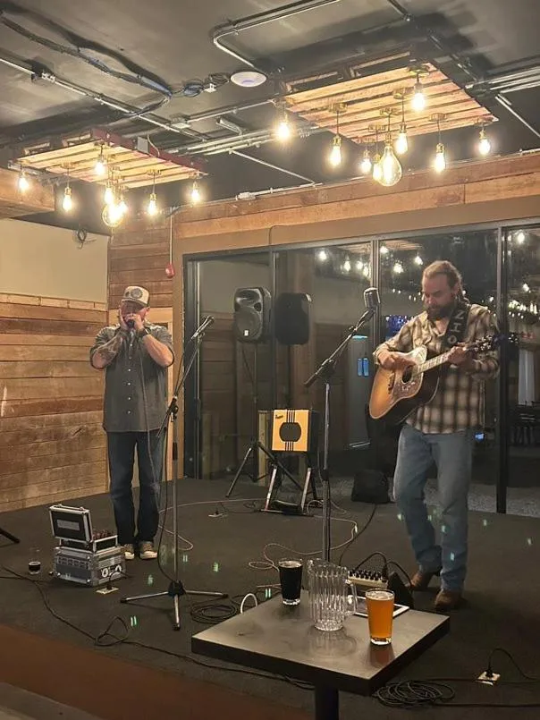 Restaurant/places to eat in Harmony Tree Resorts inc