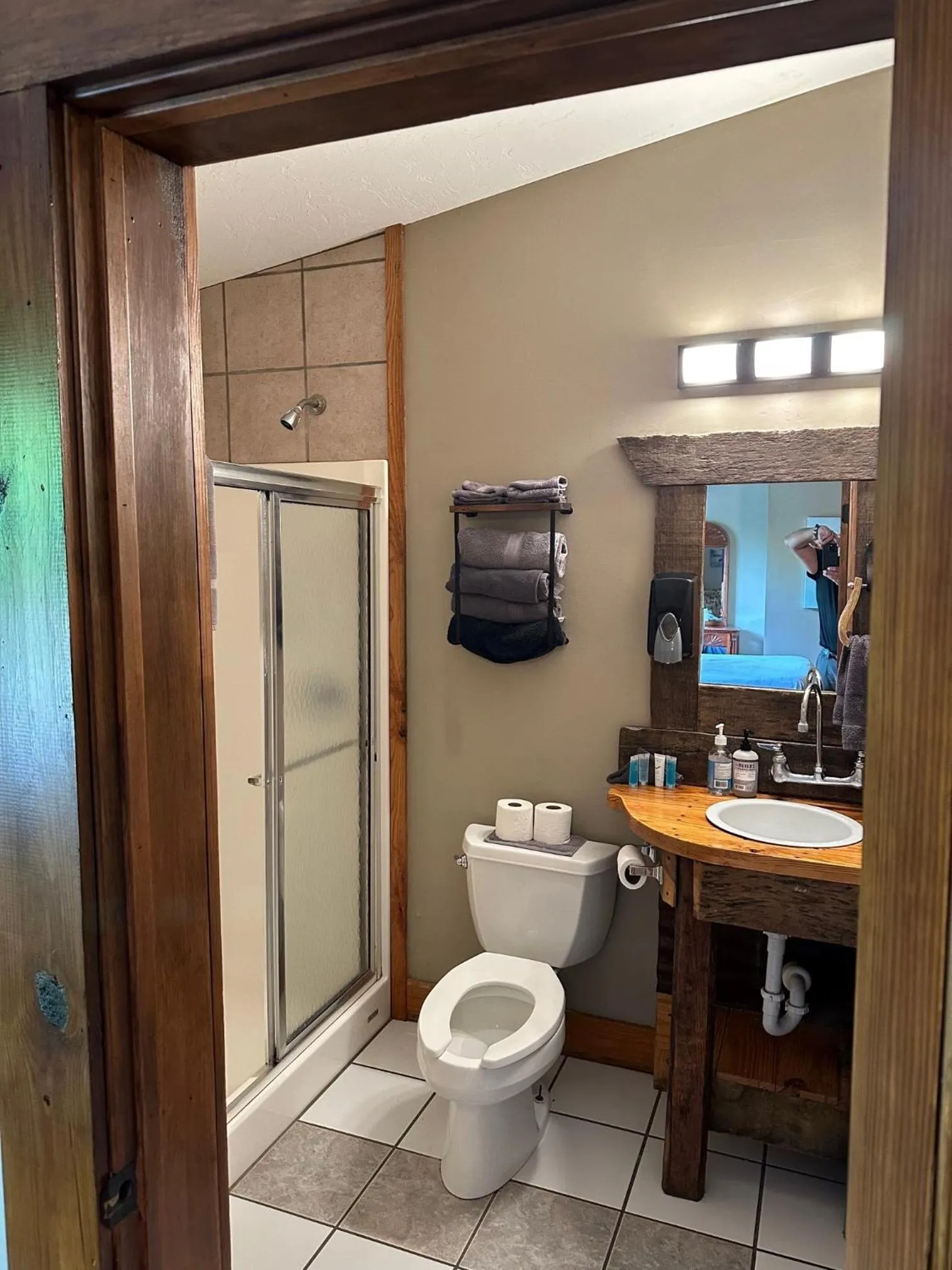 Shower in Harmony Tree Resorts inc