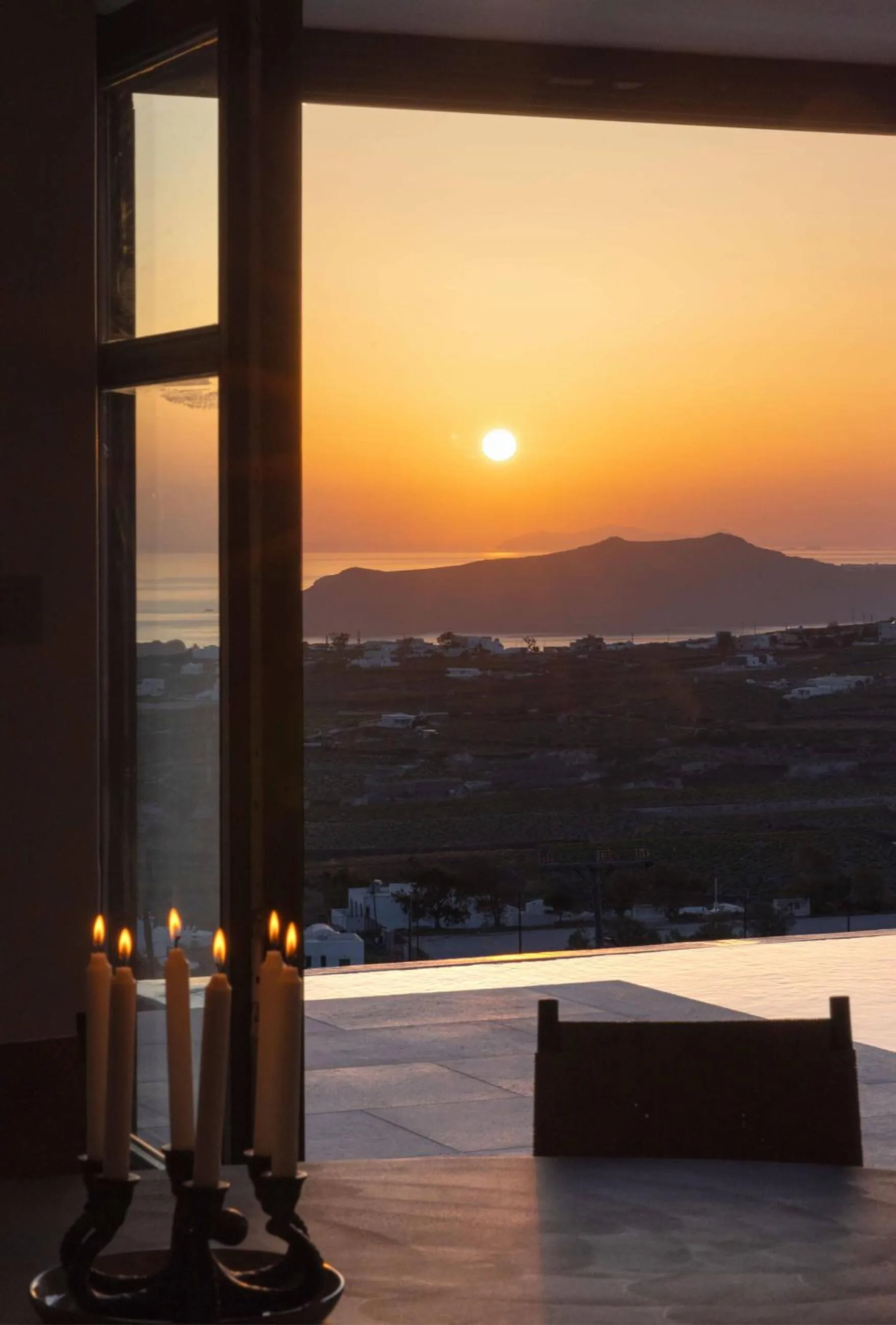 Dining area in Patina Vivera Estate Santorini