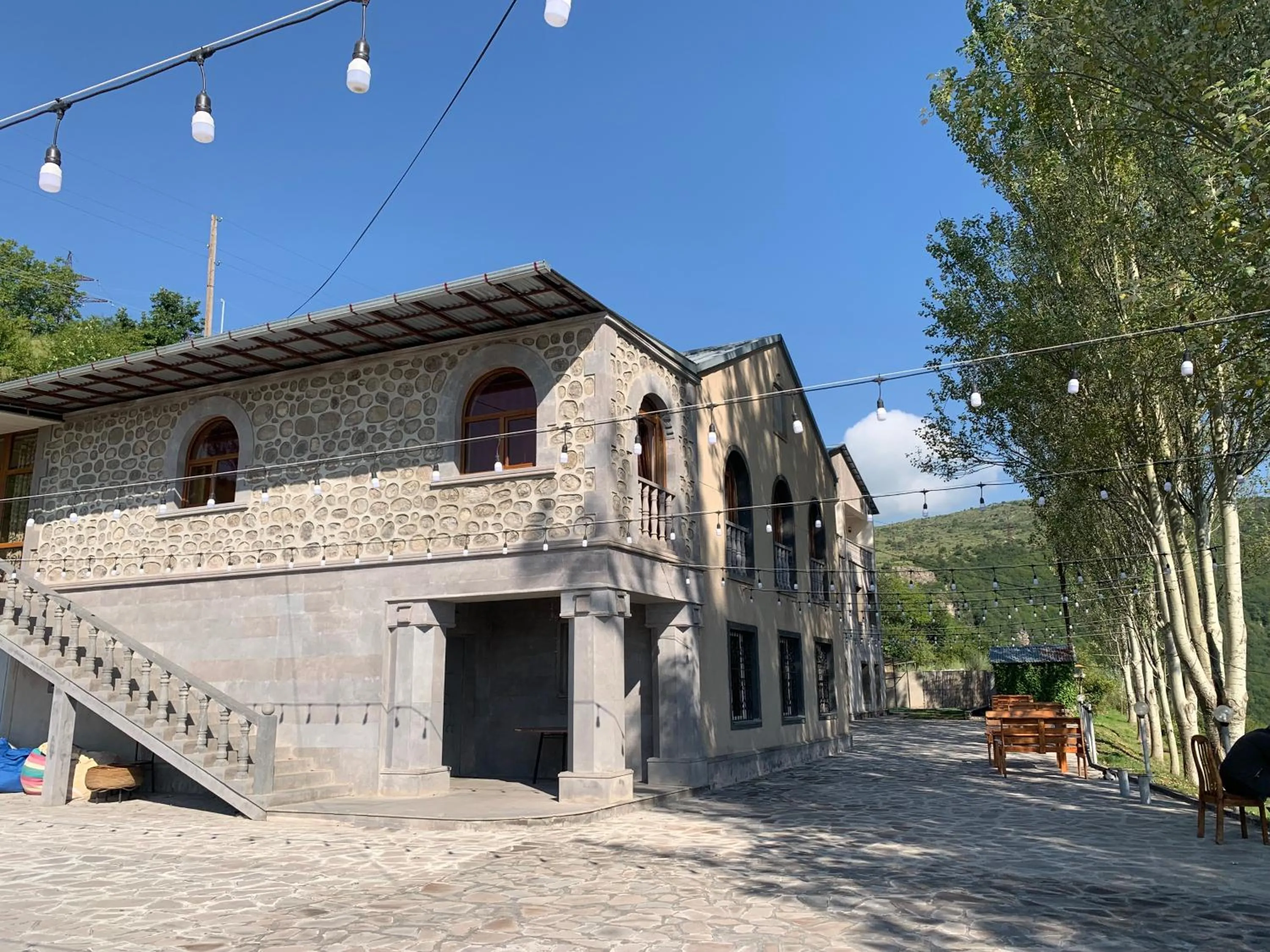 AVAGYAN'S Hotel-restaurant