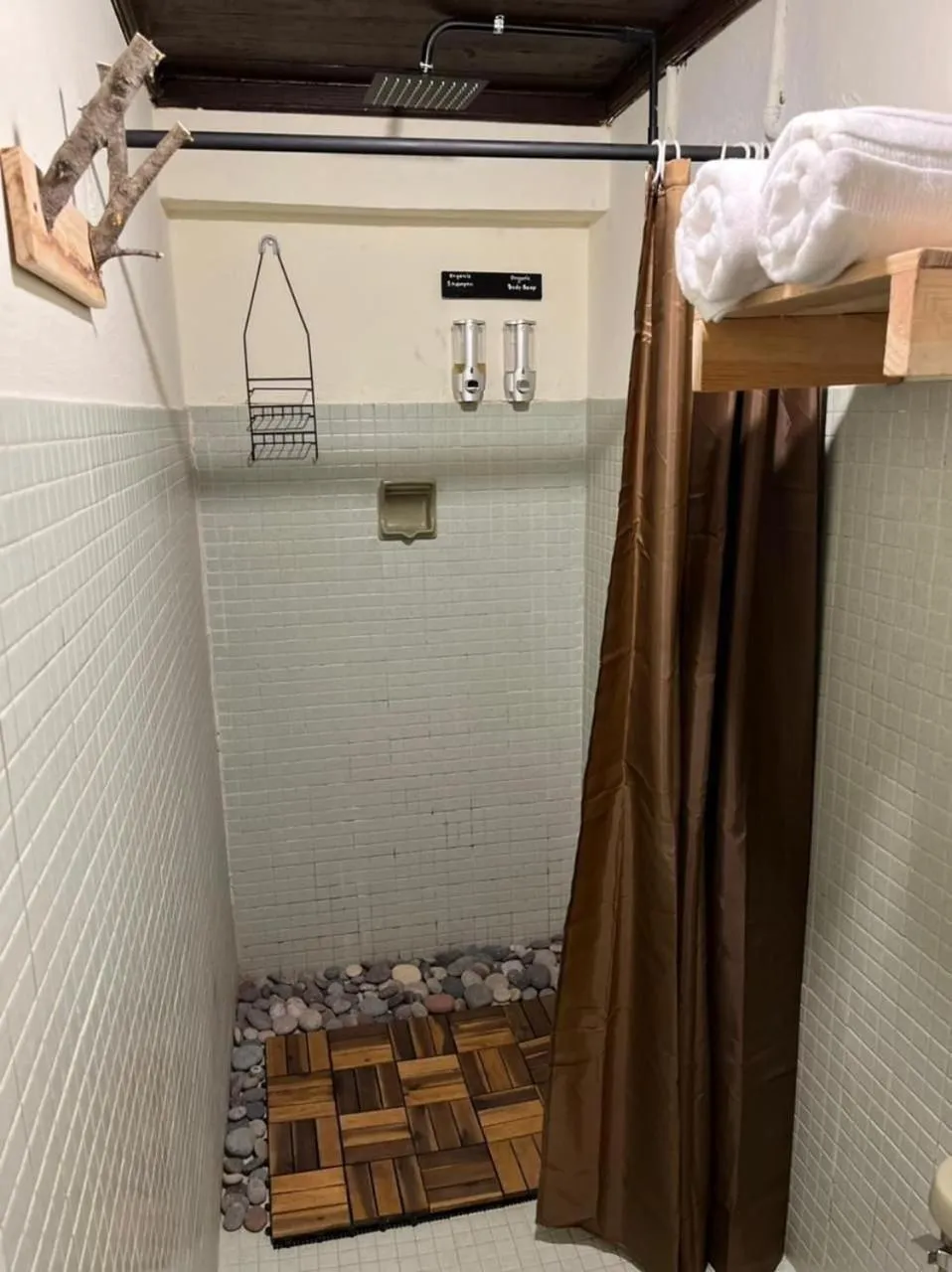 Shower in Casa Cheleb