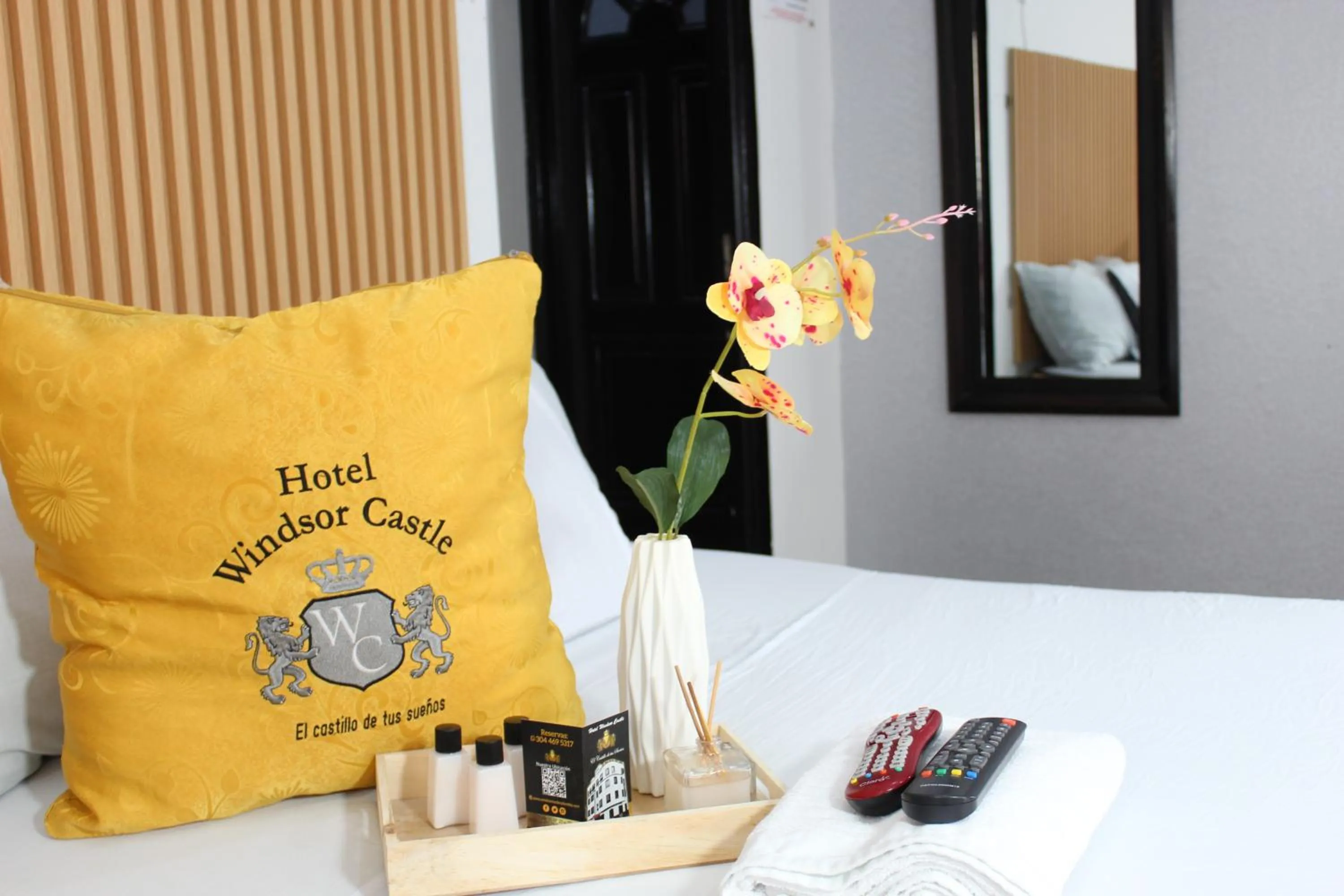 Bed in Hotel Windsor Castle Bogotá