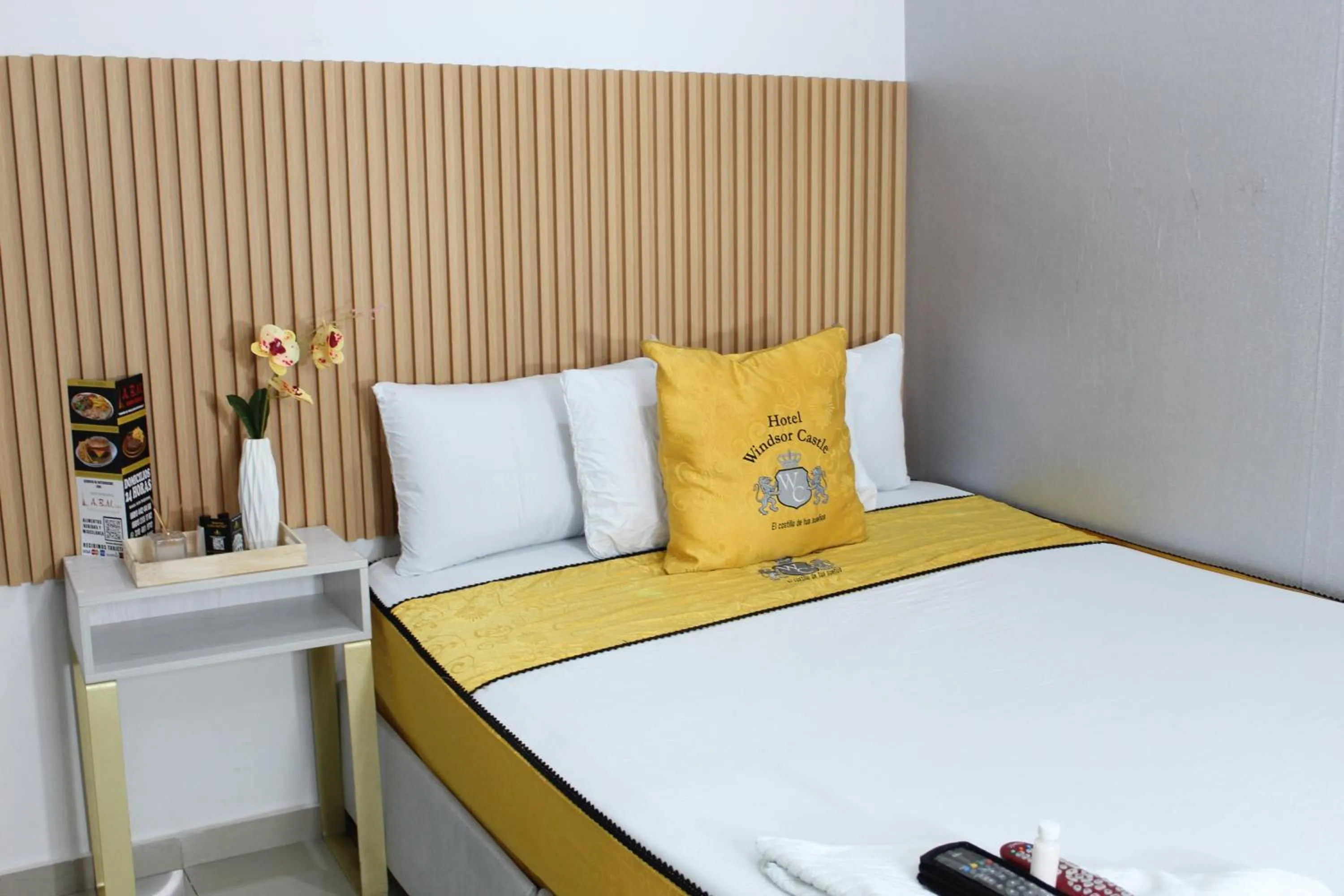 Bed in Hotel Windsor Castle Bogotá