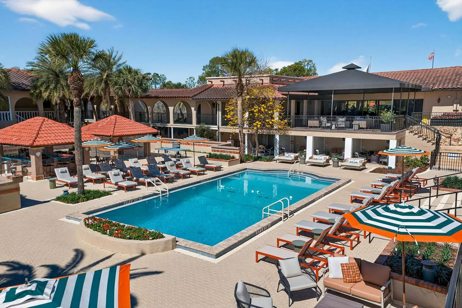 Swimming pool in Mission Resort and Club