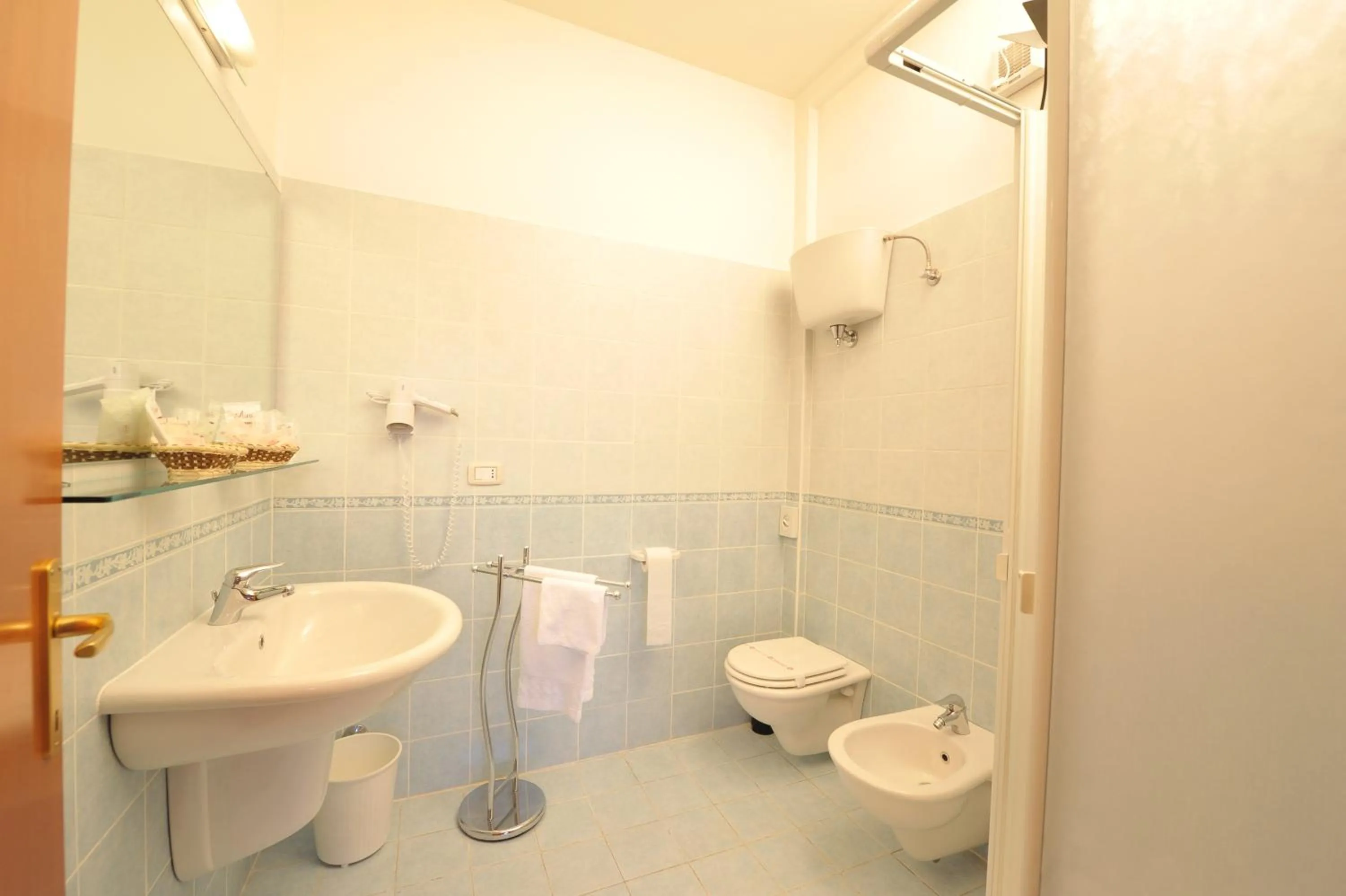 Bathroom in Hotel Astor