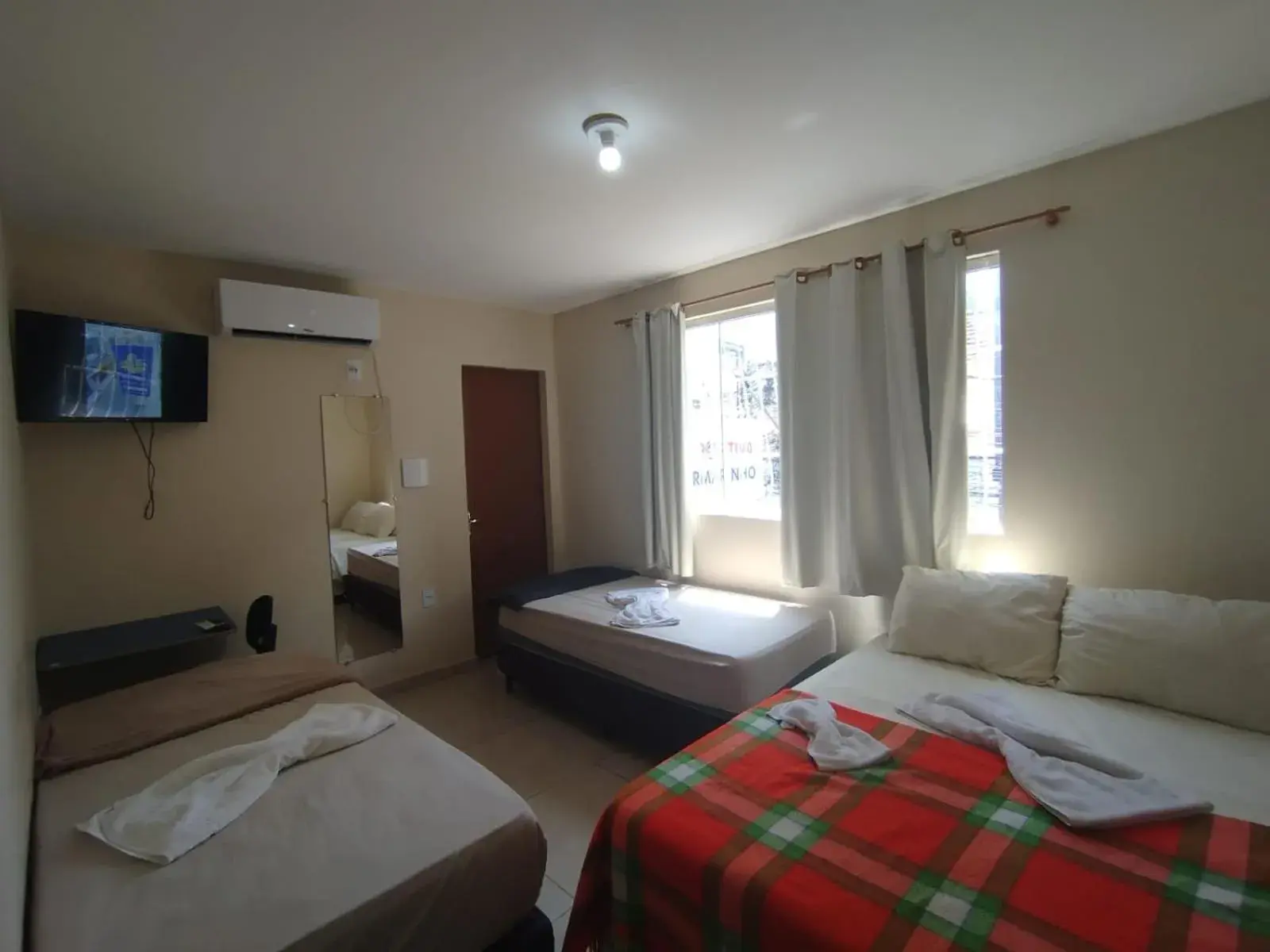 Triple Room in Hotel hawaii Triple Room in Hotel hawaii