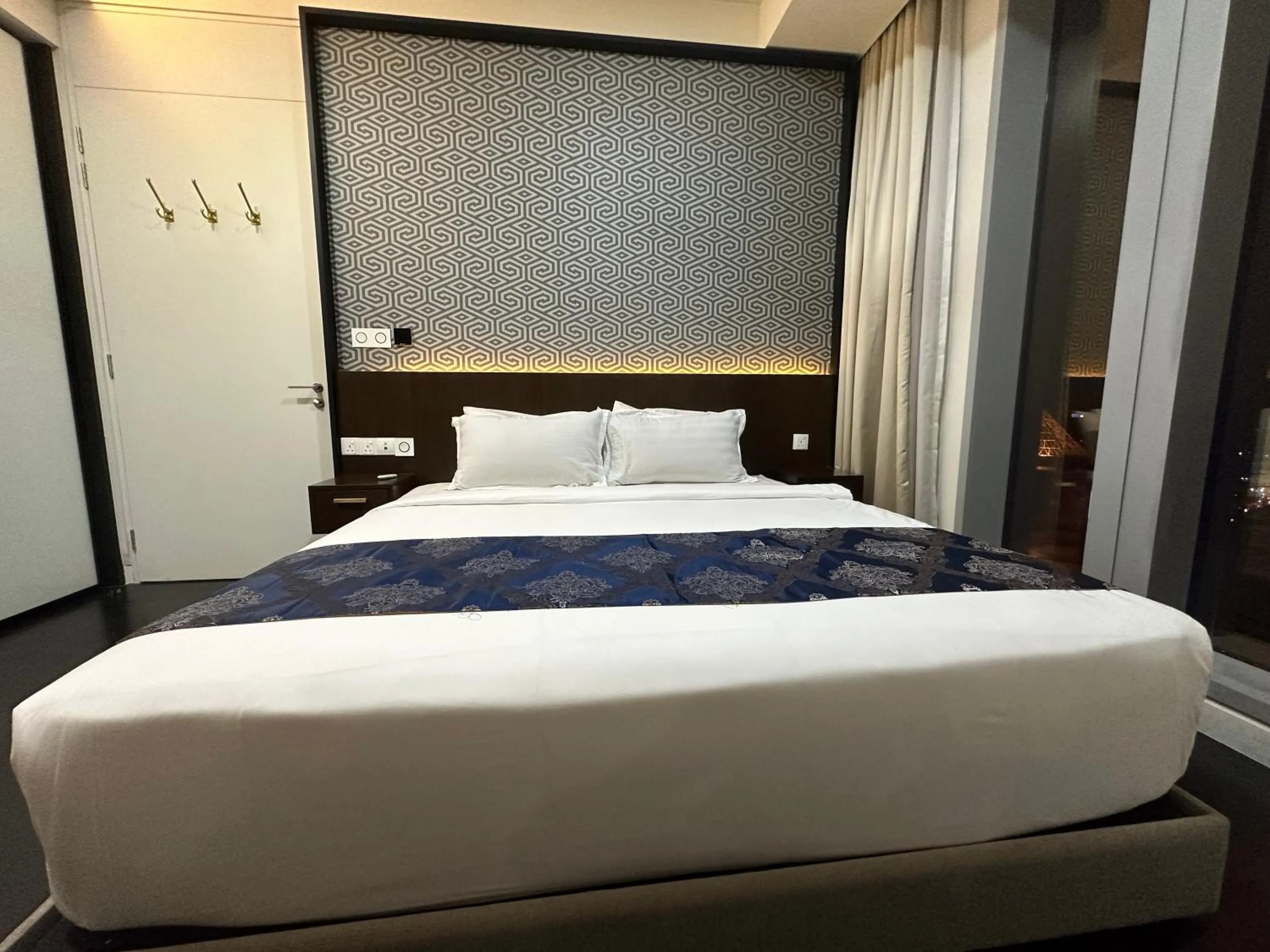 Bed in Tropicana The Residence Klcc By Sky World