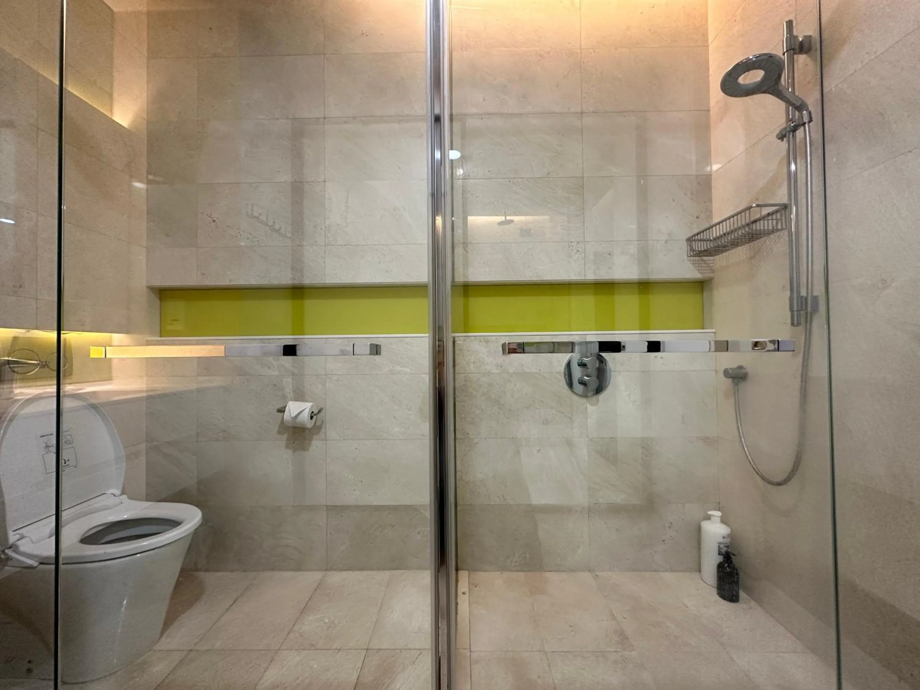 Shower in Tropicana The Residence Klcc By Sky World