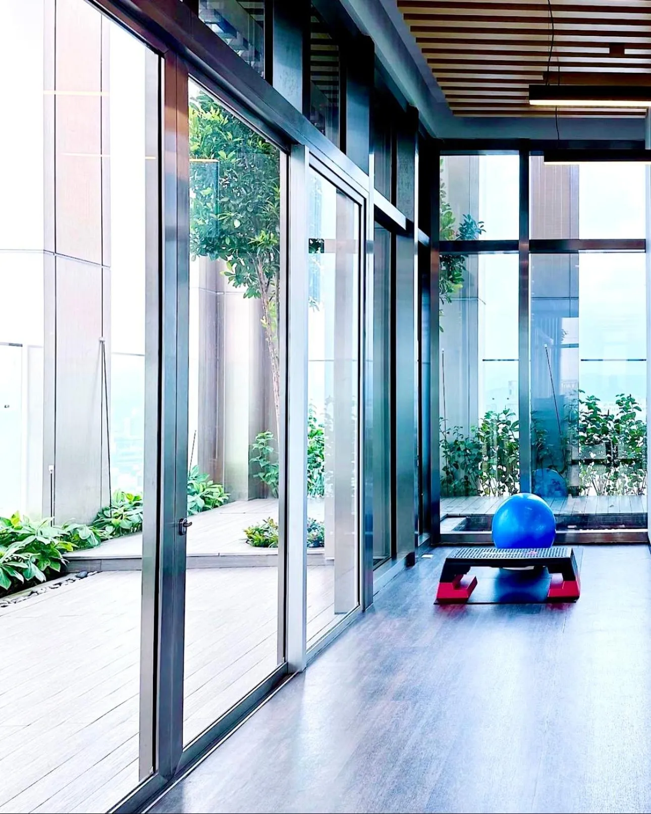 Day in Tropicana The Residence Klcc By Sky World