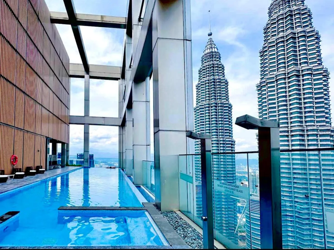 Day in Tropicana The Residence Klcc By Sky World