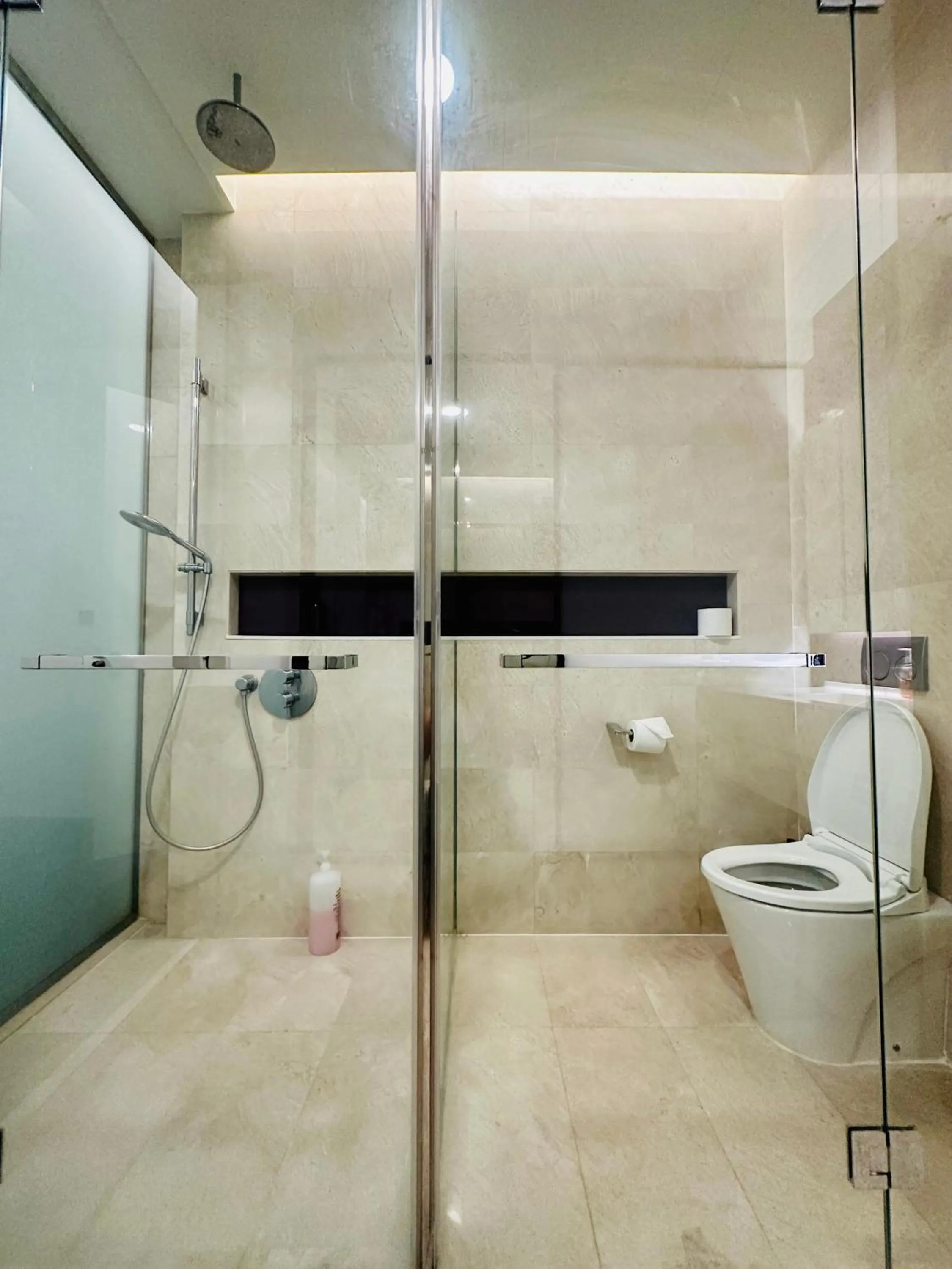 Shower in Tropicana The Residence Klcc By Sky World