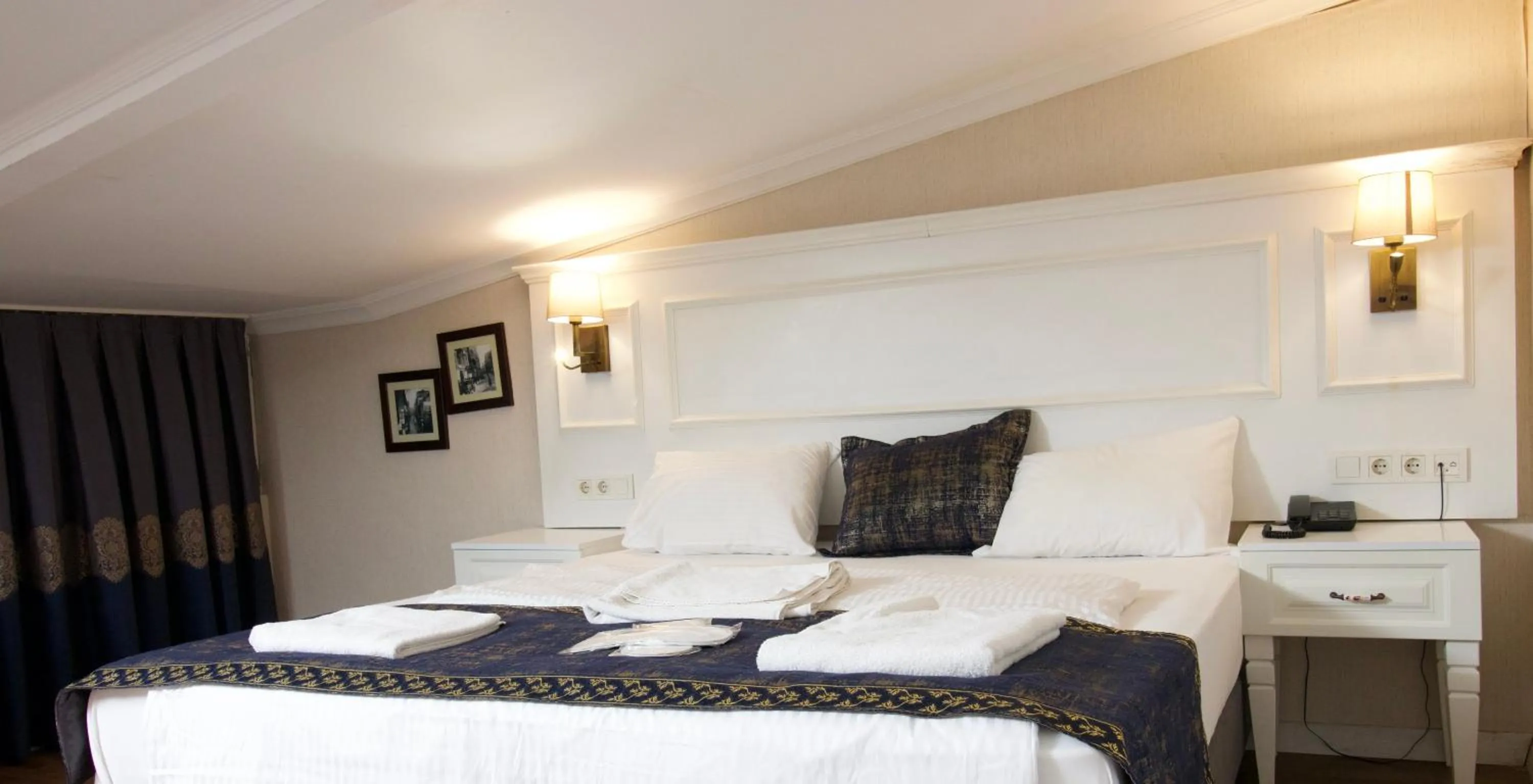 Bed in Olympos Garden Hotel