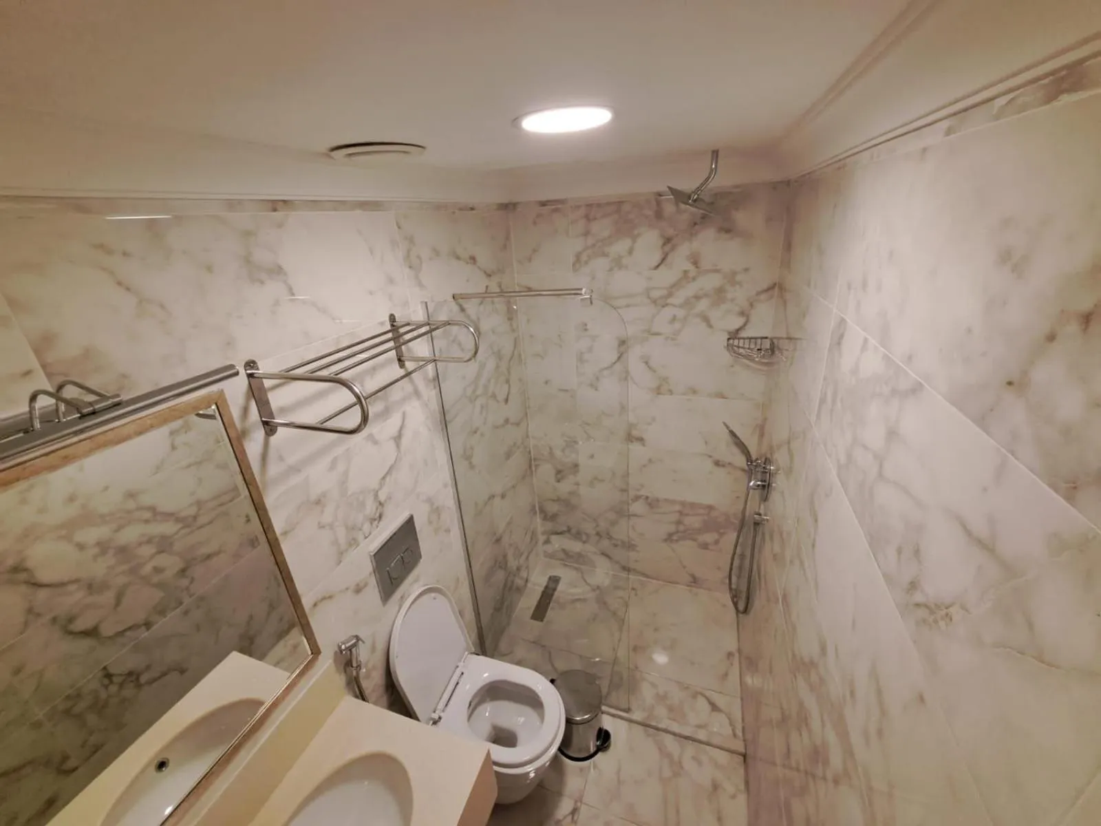 Shower in Olympos Garden Hotel